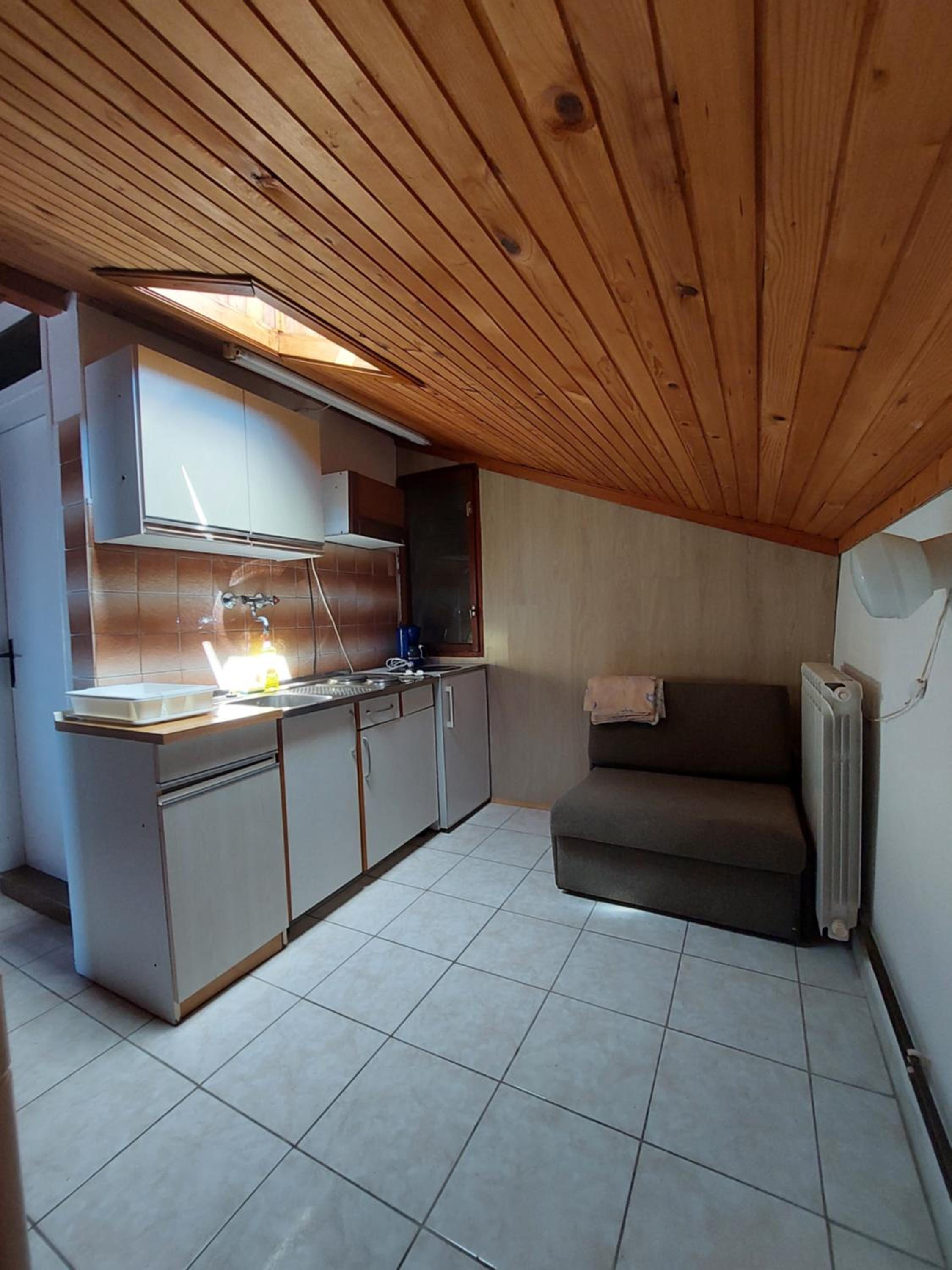 Seaview apartment view 4
