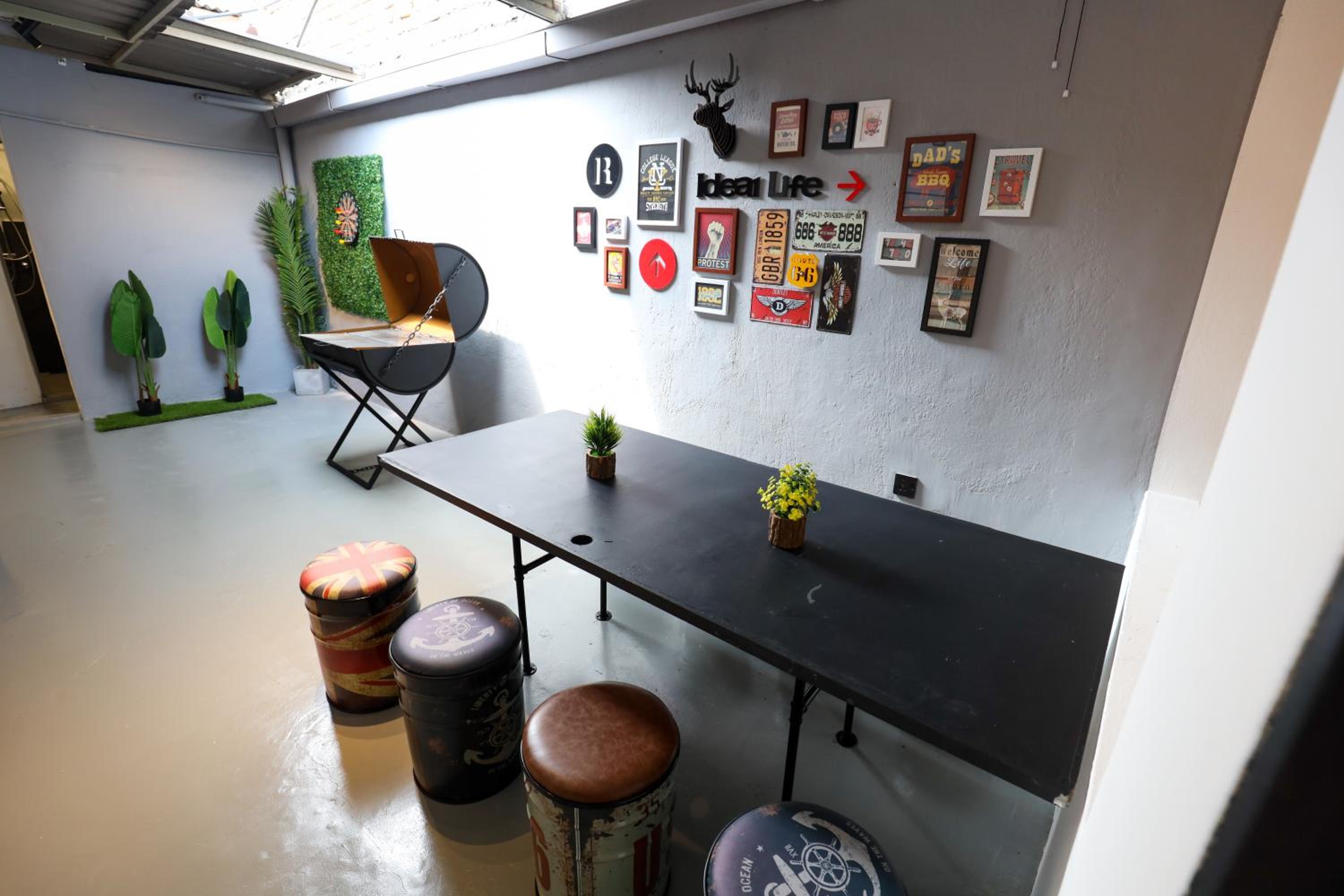 Cozy Homestay with Karaoke System & Pool Table