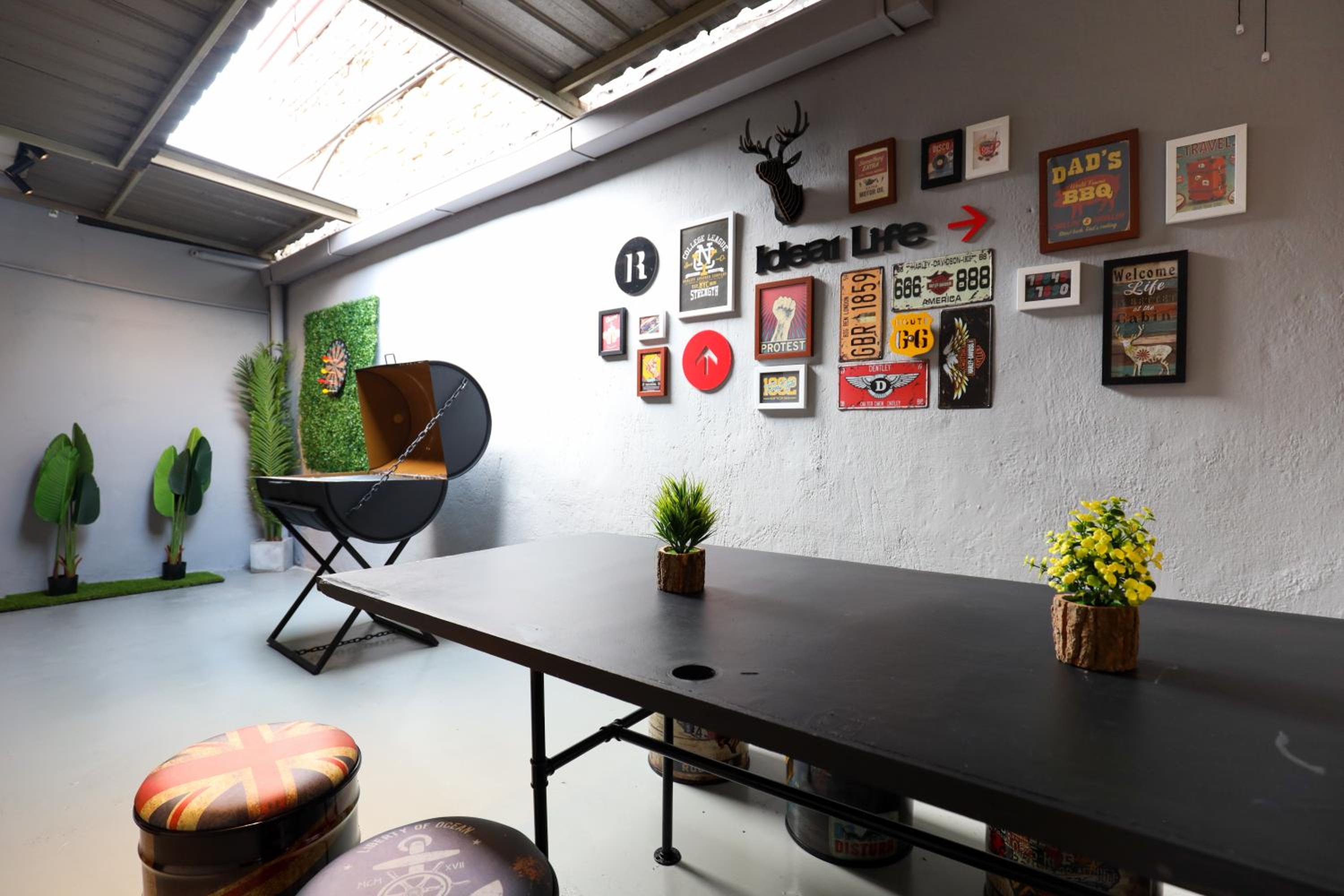 Cozy Homestay with Karaoke System & Pool Table