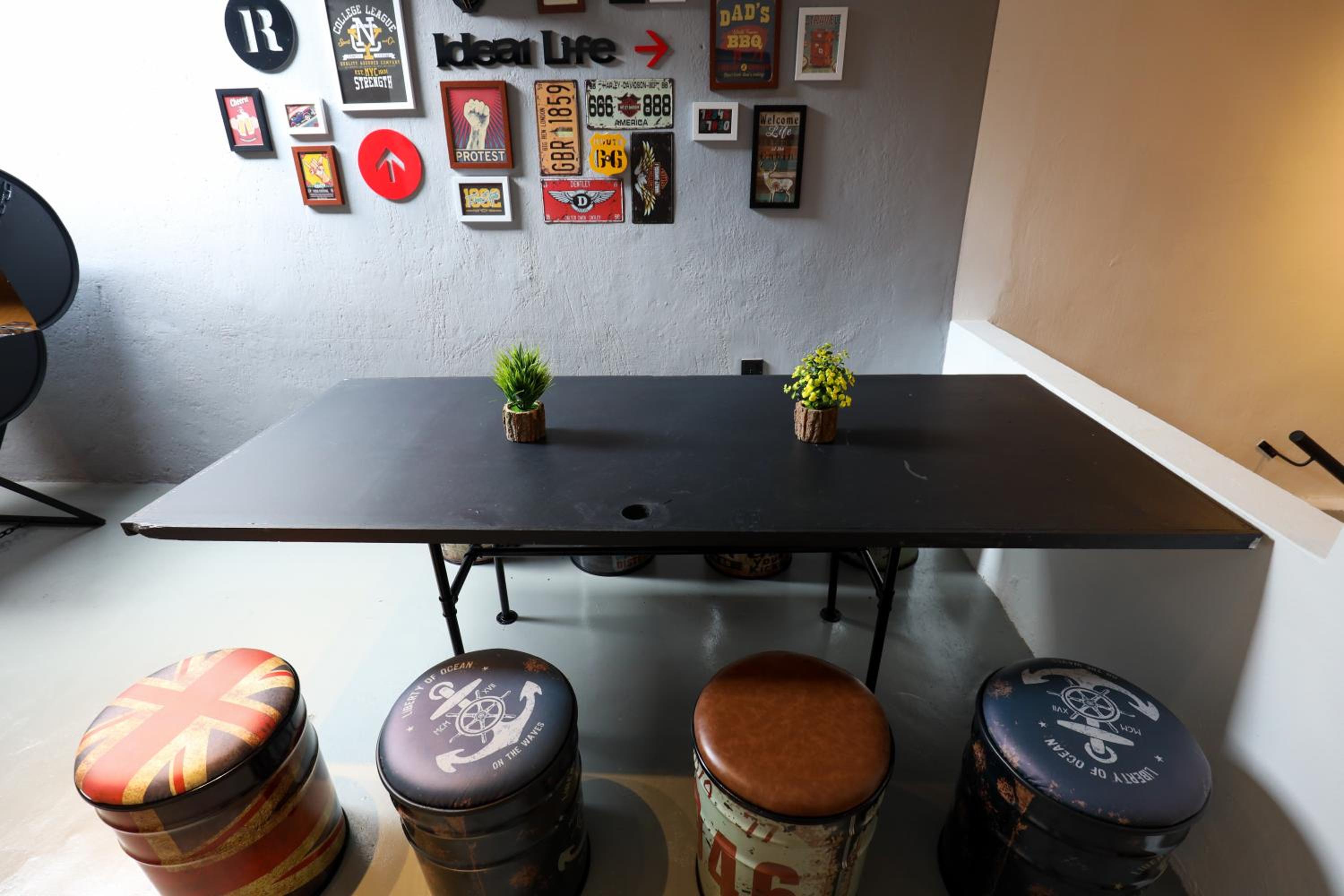 Cozy Homestay with Karaoke System & Pool Table