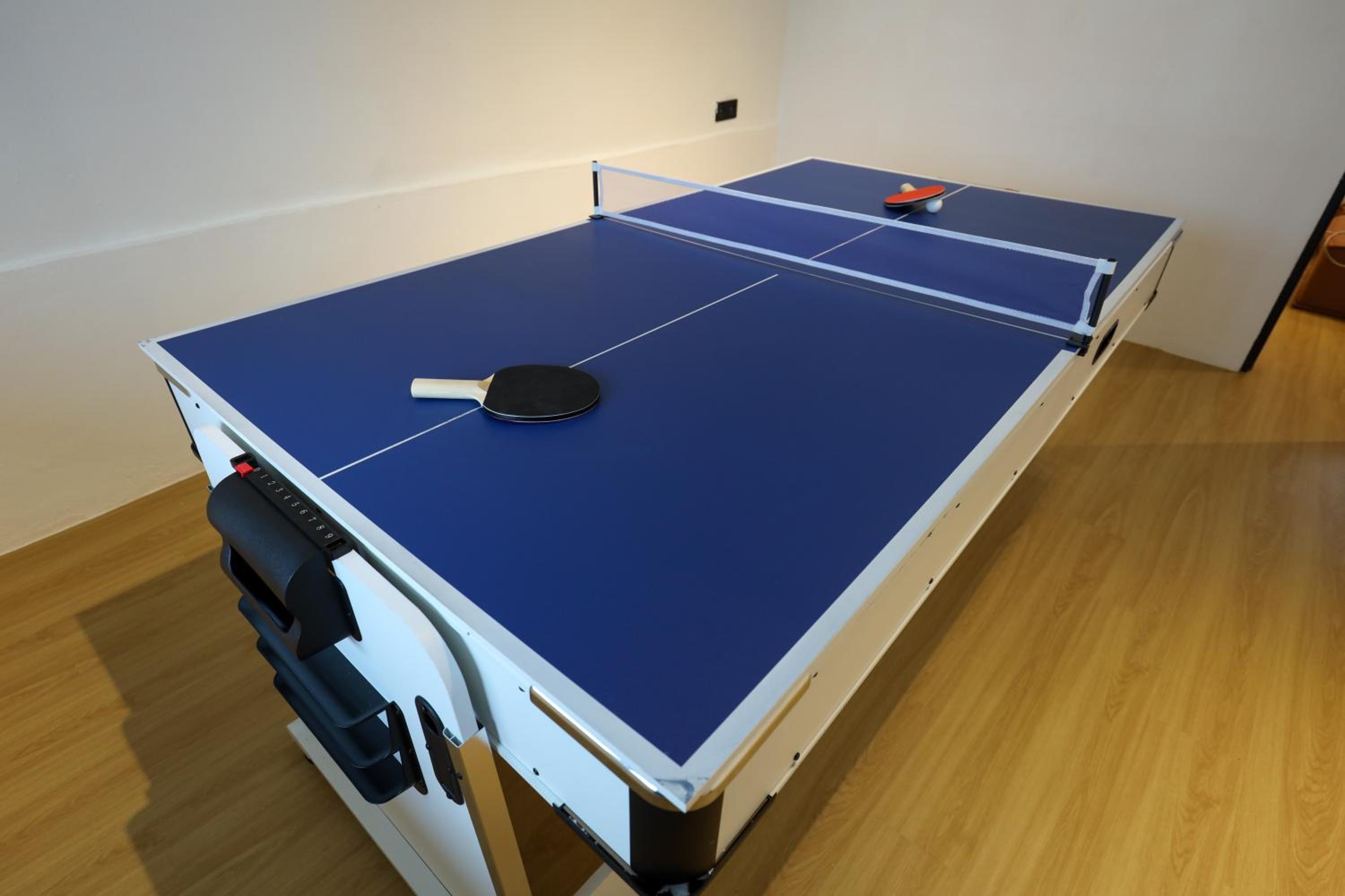 Cozy Homestay with Karaoke System & Pool Table