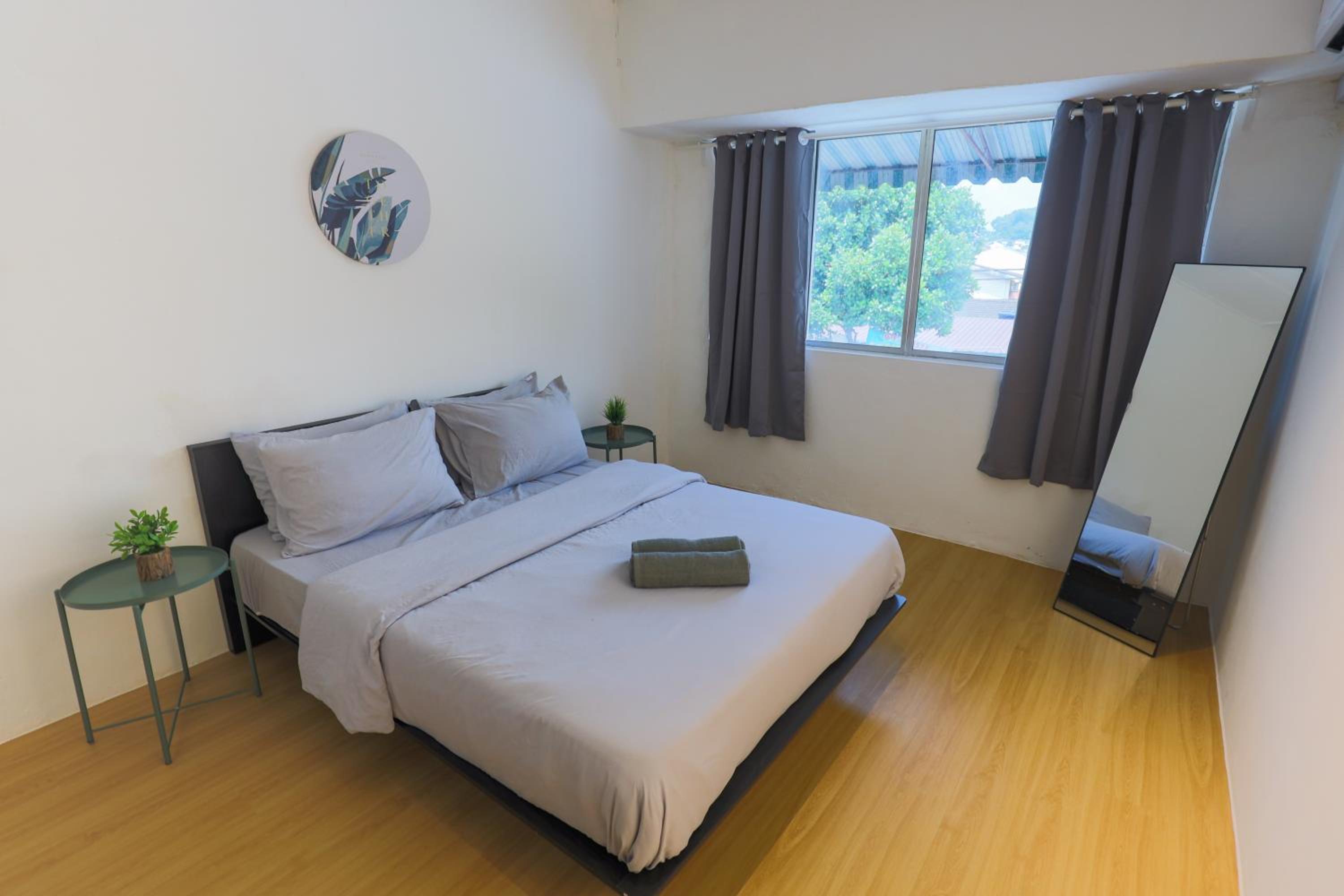 Cozy Homestay with Karaoke System & Pool Table