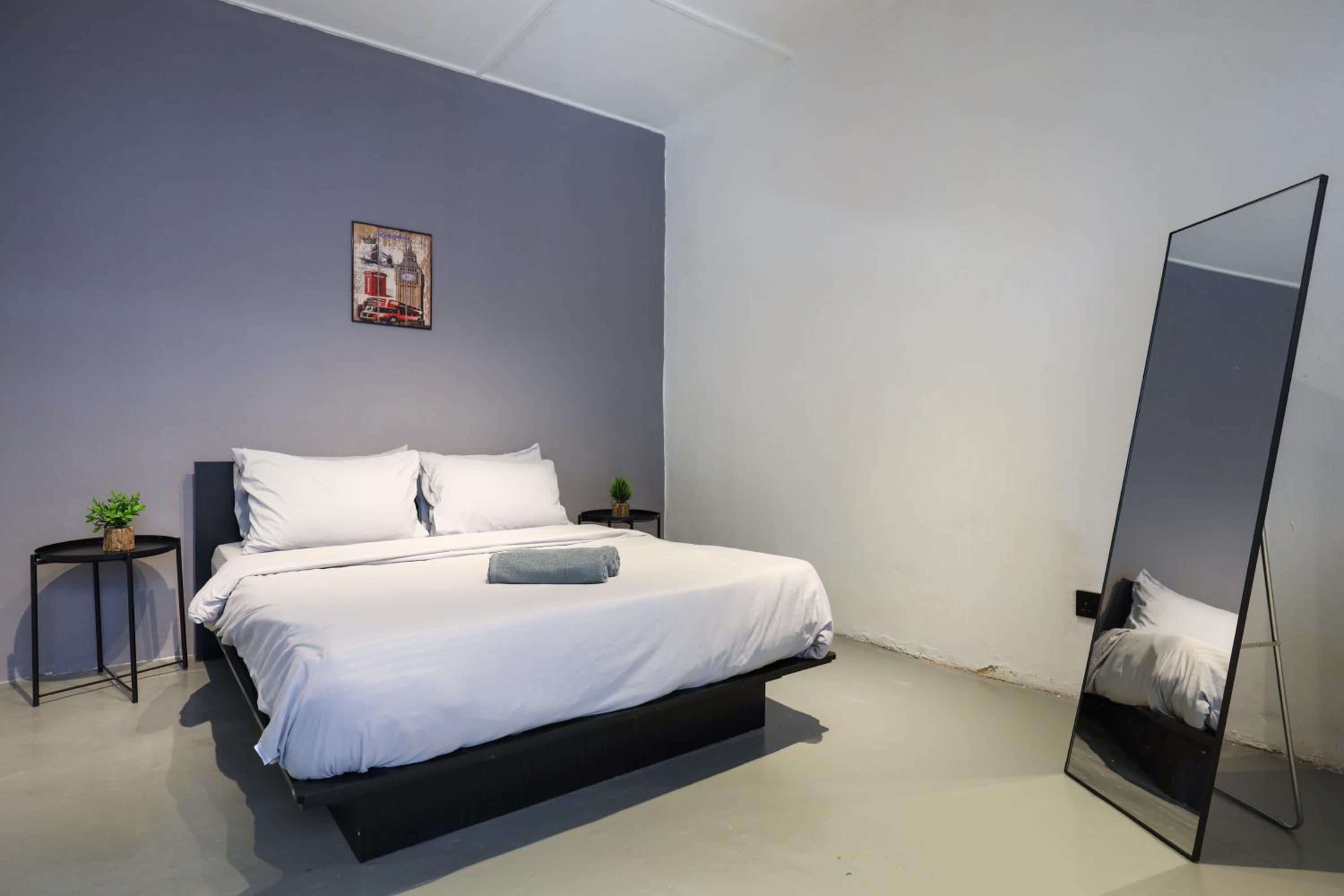 Cozy Homestay with Karaoke System & Pool Table