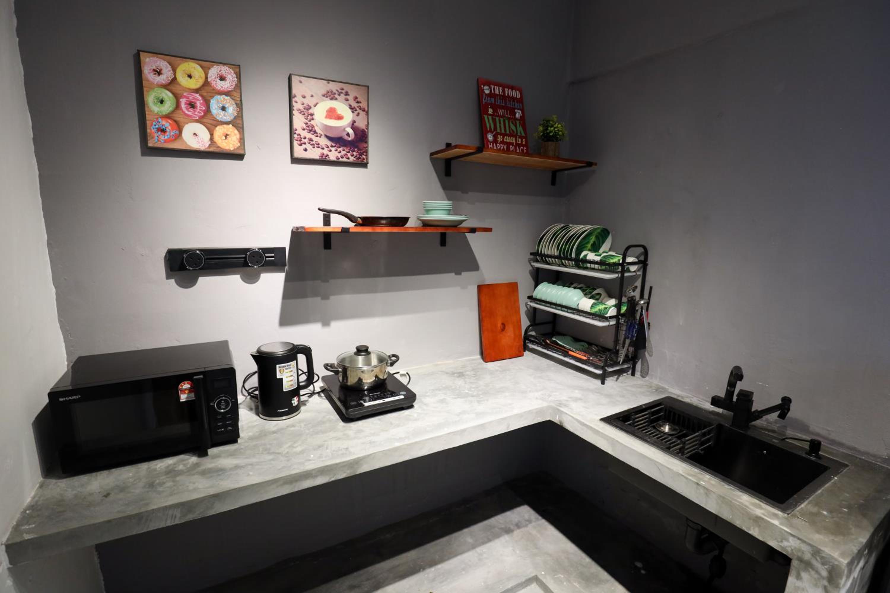 Cozy Homestay with Karaoke System & Pool Table