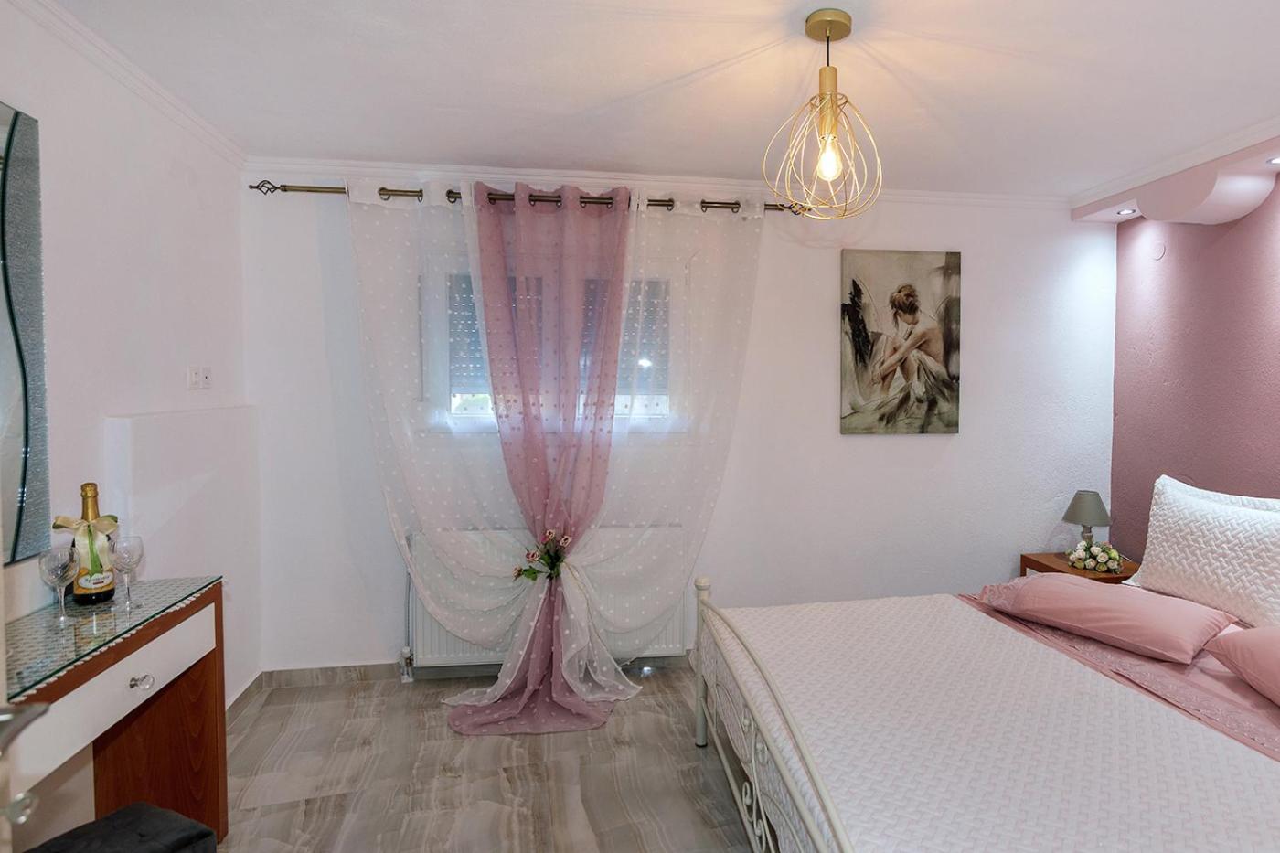 Rentinis Apartments photo 5