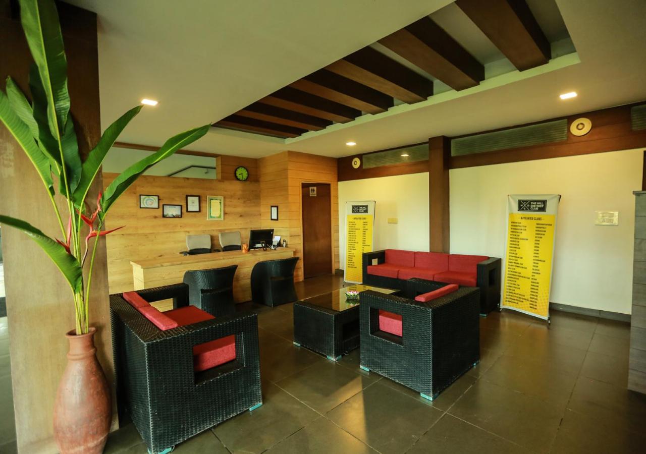 Lobby & Reception