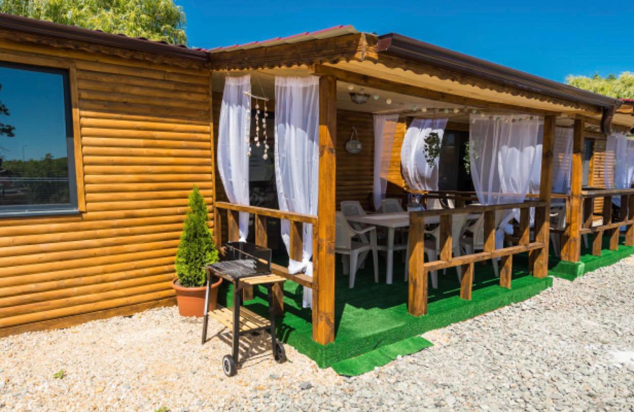 Eco Houses Camping Gradina