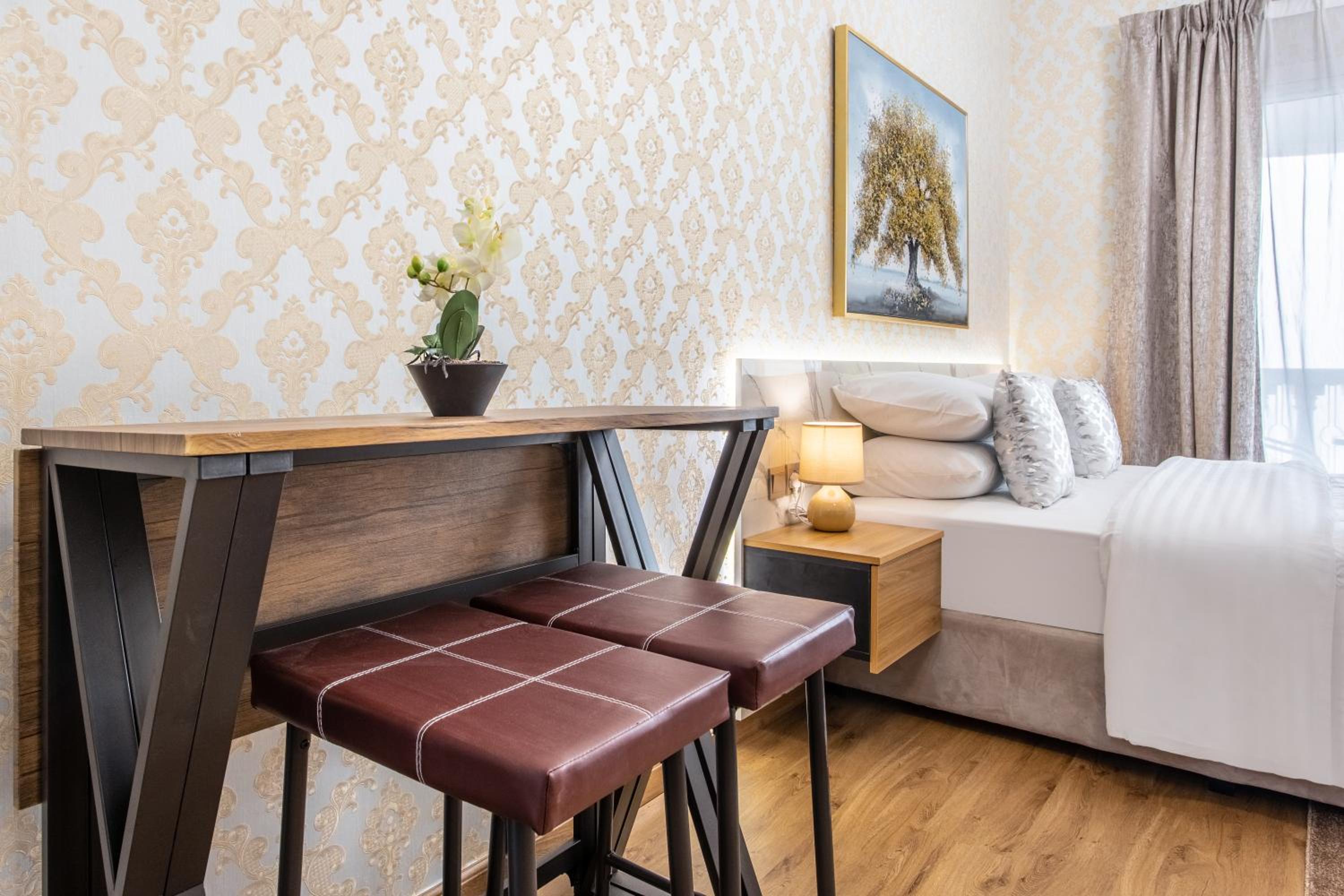 Live and experience a stunning Sea View Studio