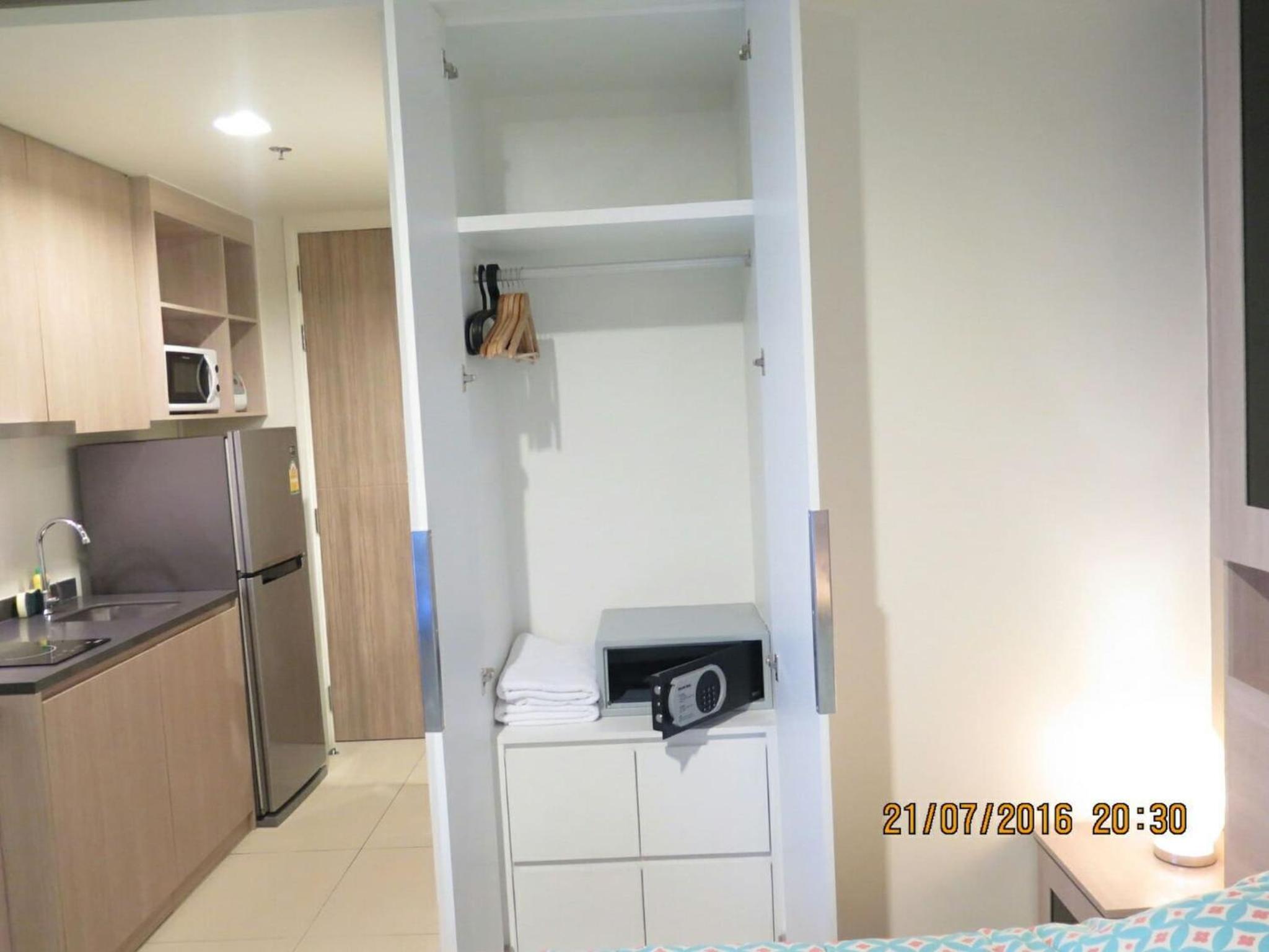 Photo 19