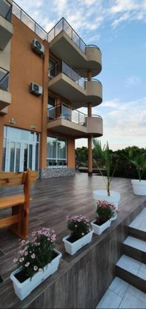 Guest House - Spring