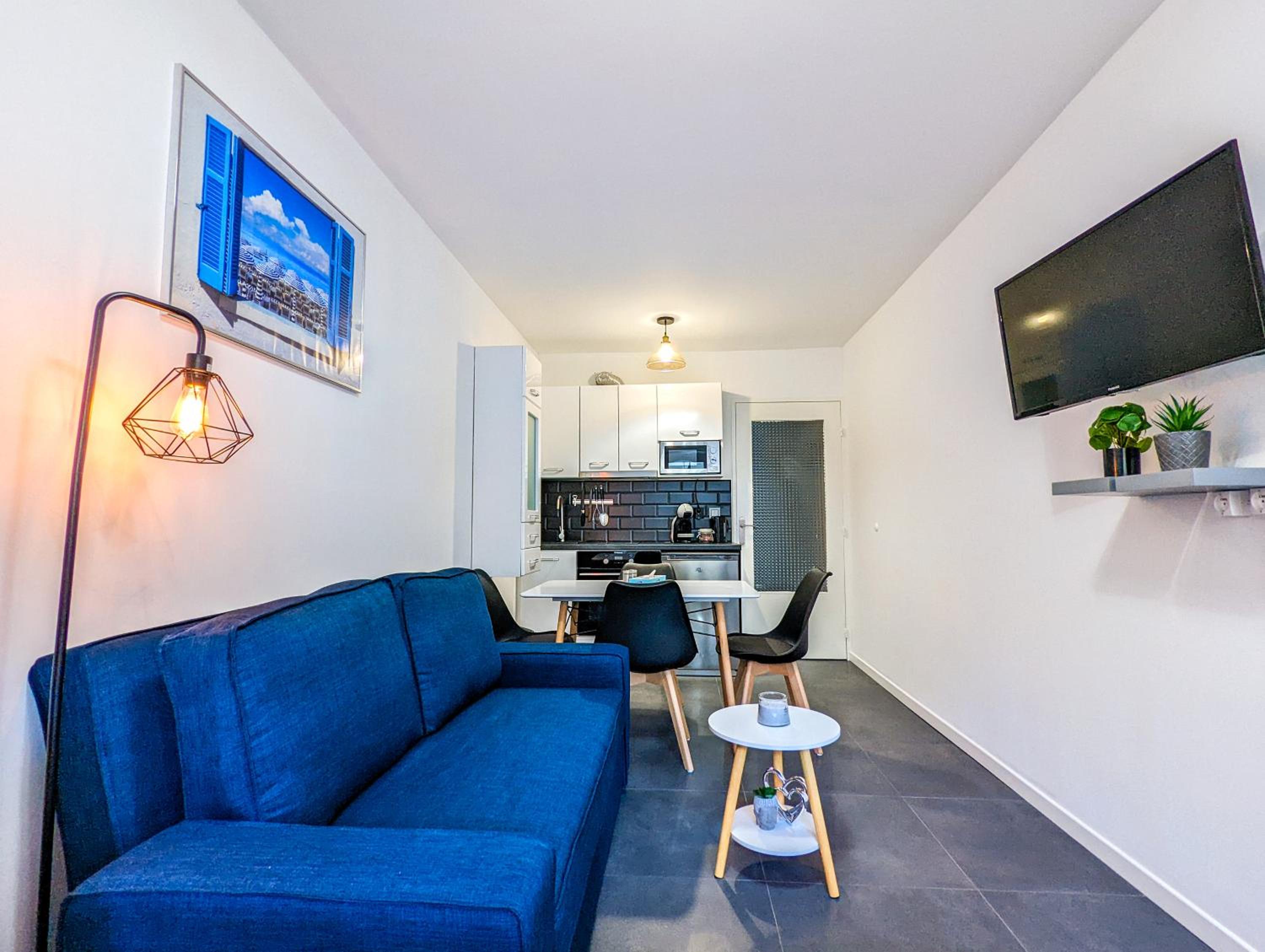 1 Min to the Beach Apartment - Kitchen - Tramway - Air Conditioner - Wifi - Promenade Des Anglais photo 1