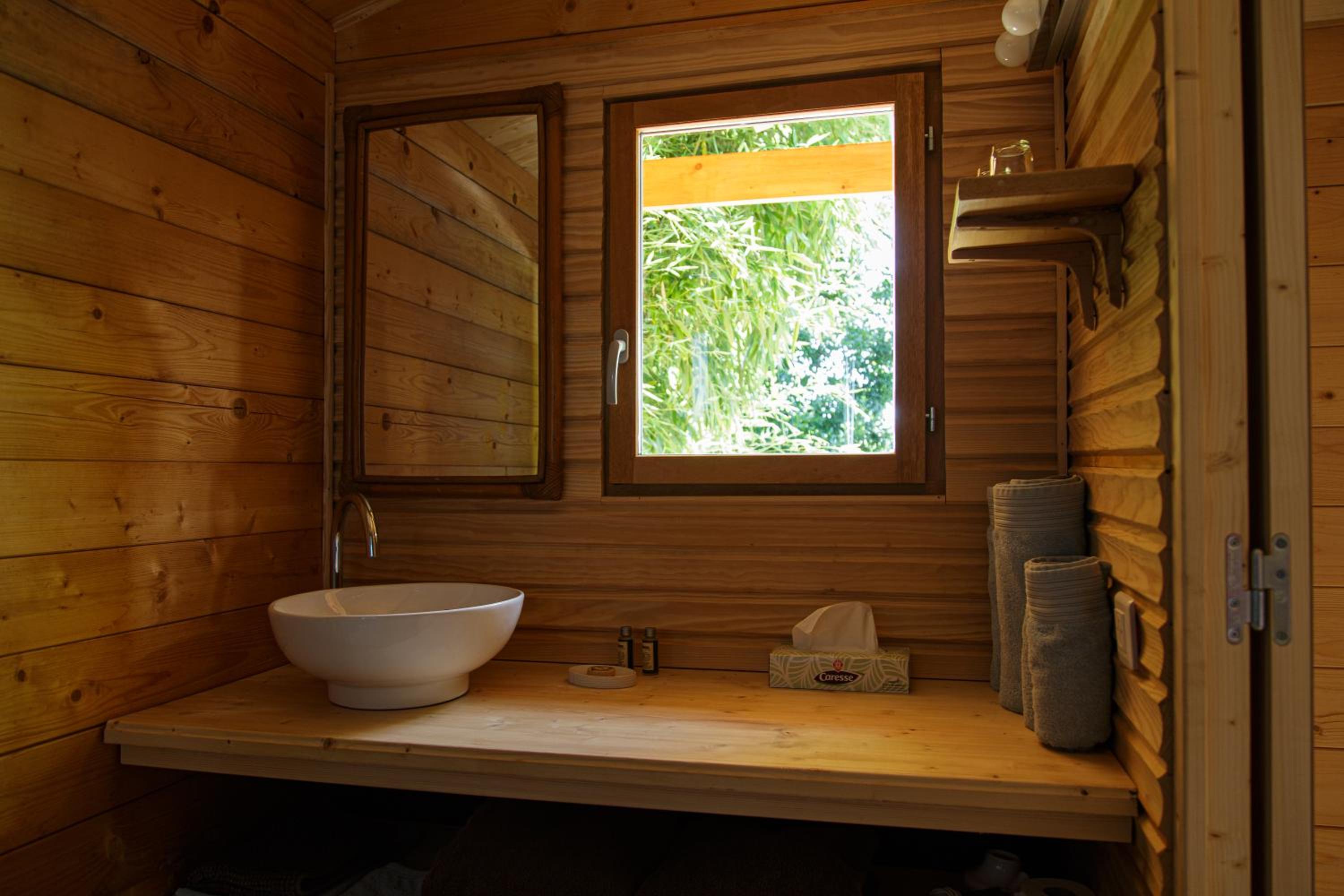 CABANE BAMBOU