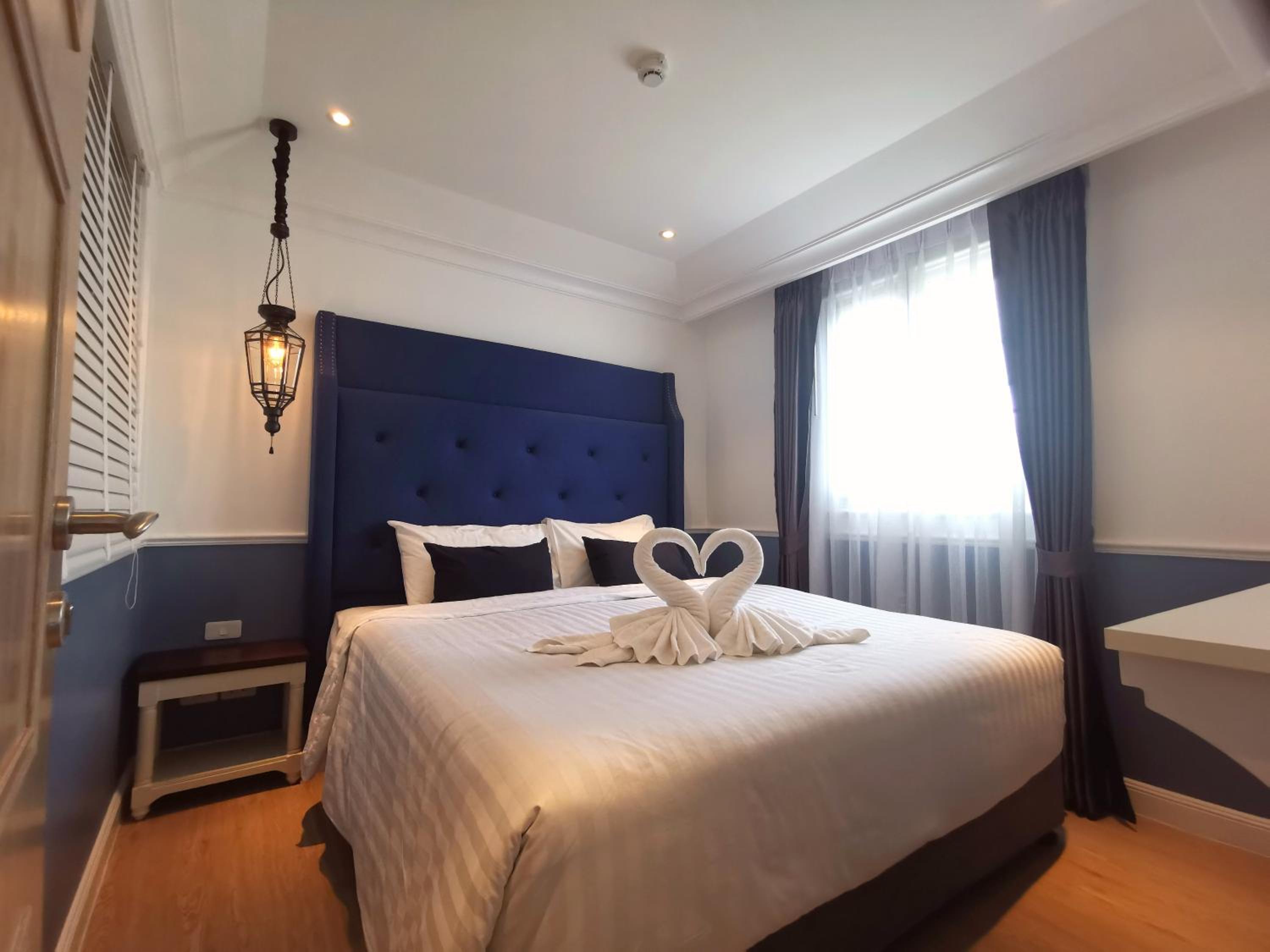 C24 Seven Seas Cote DAzur Luxury Private