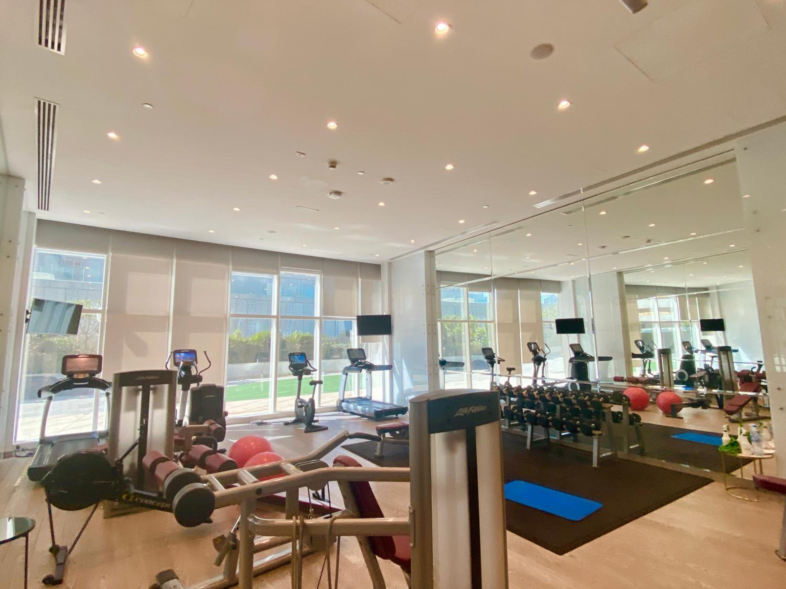 DH58 - High end 1BR, Palm views in Damac Heights tower