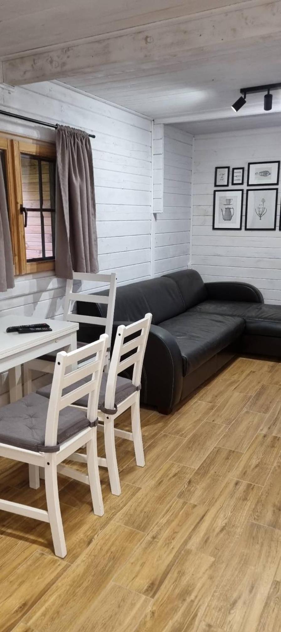 Tatarak domki na mazurach - apartament z dużym tarasem nad jeziorem Wałpusz view 5
