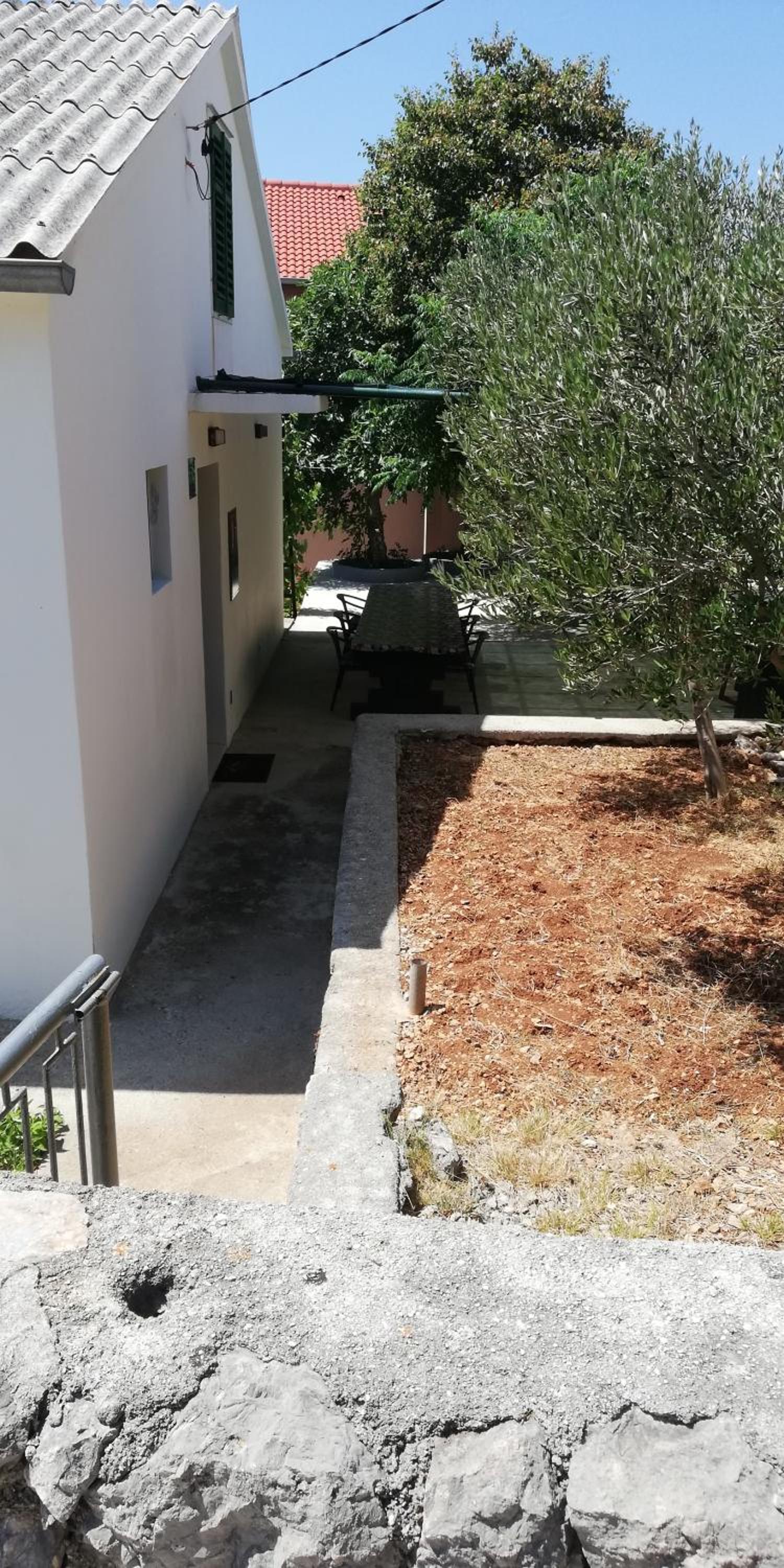 Photo 38