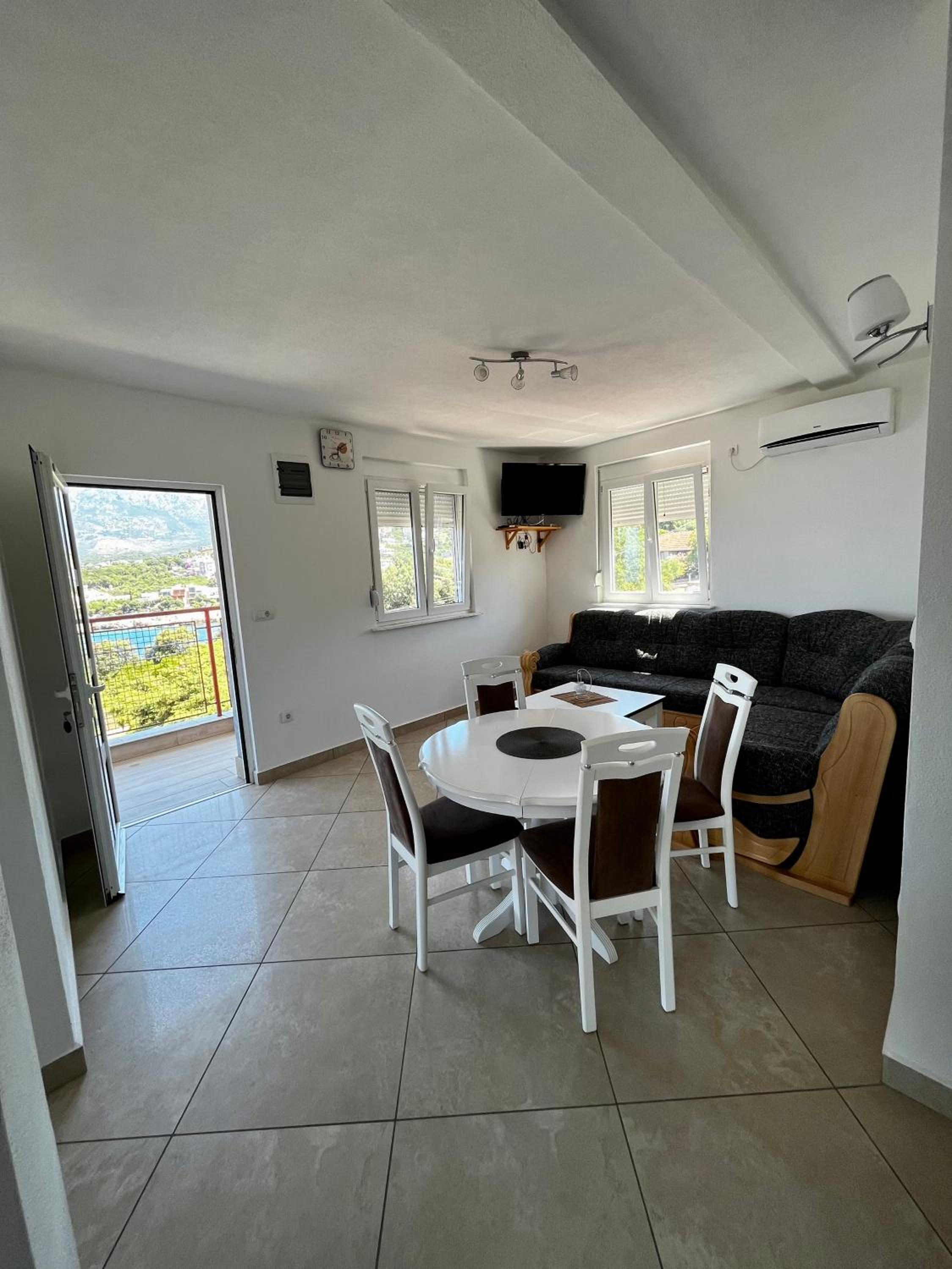 Apartments Apartmani Bojana view 5