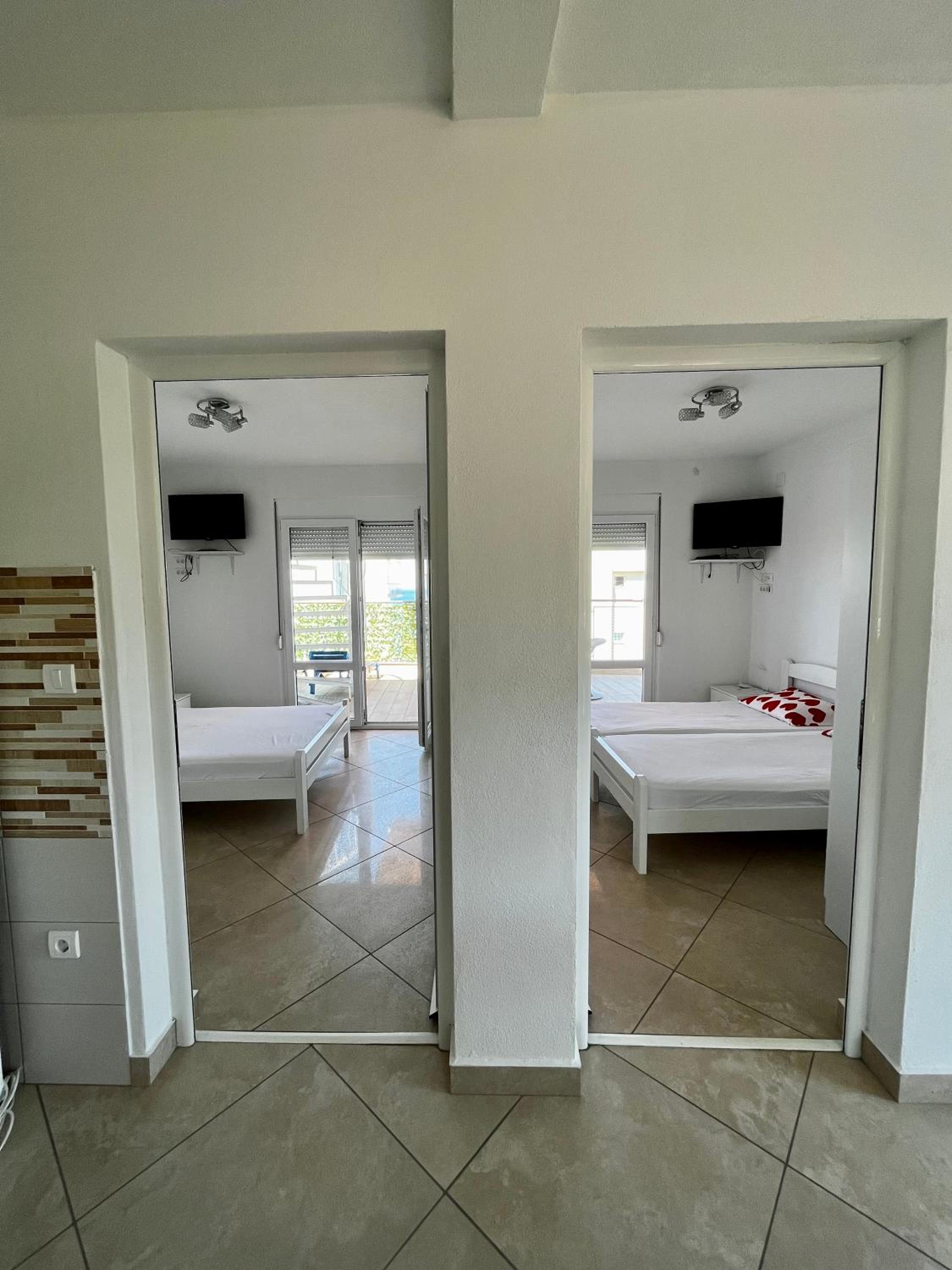 Apartments Apartmani Bojana view 2
