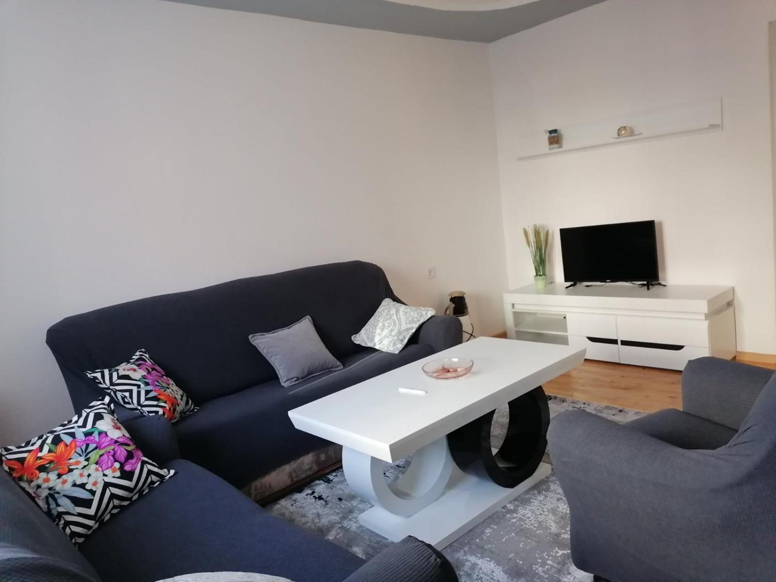 Apartman Olivera 2 view 2