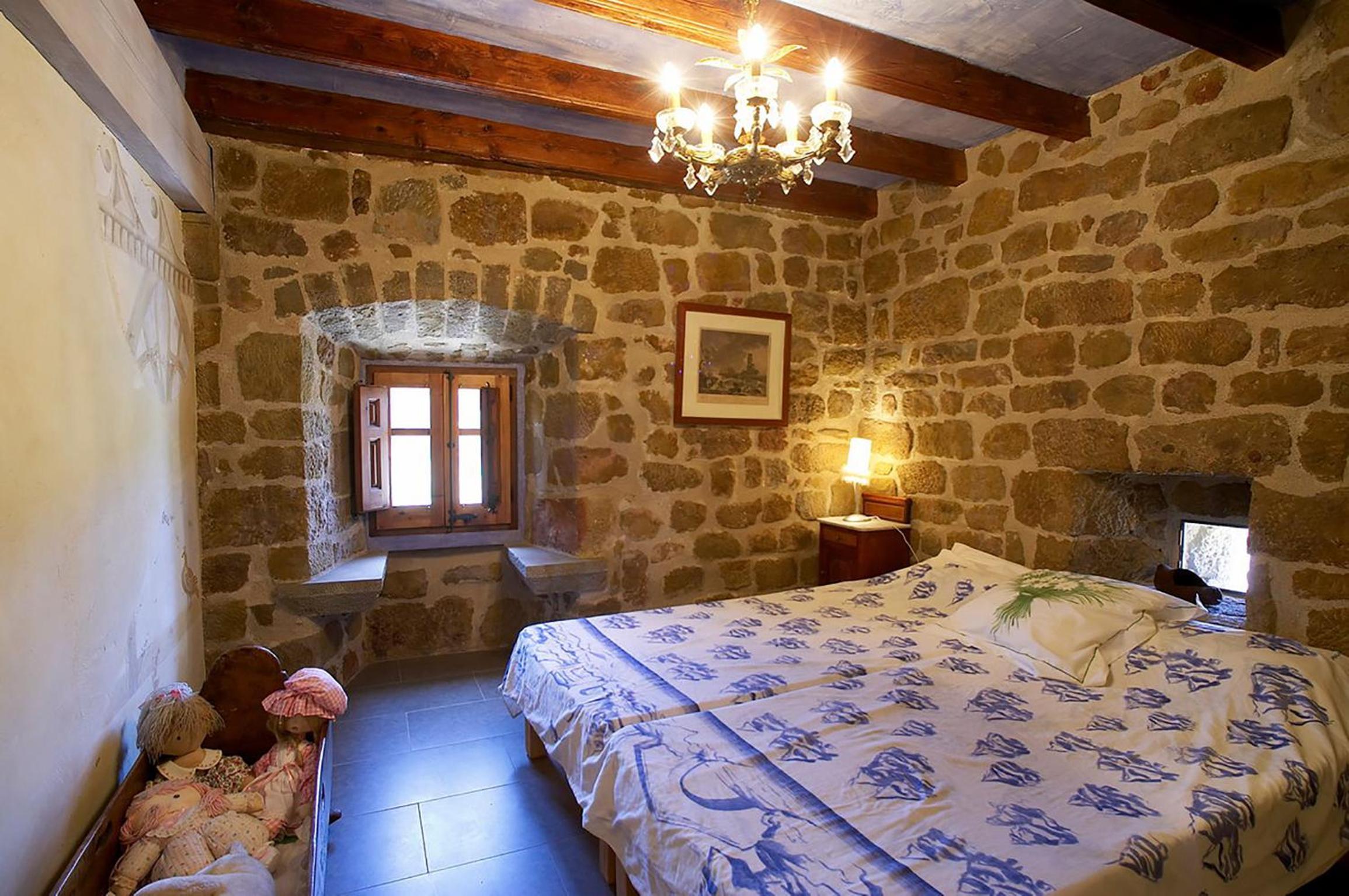 Castell d'Ogern photo 3