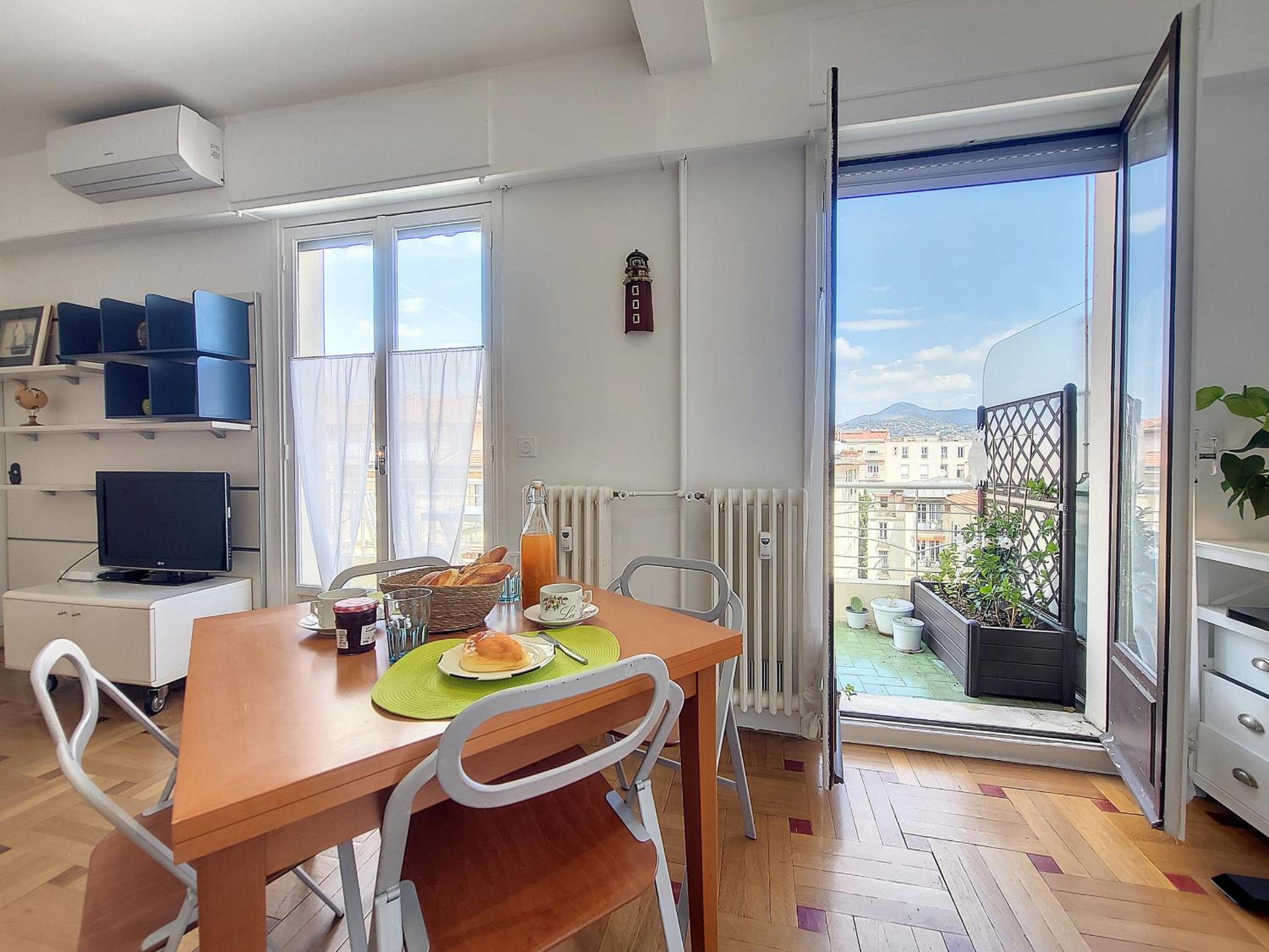 Nestor&Jeeves - CAPITAINE TERRASSE - Central - Close sea photo 5