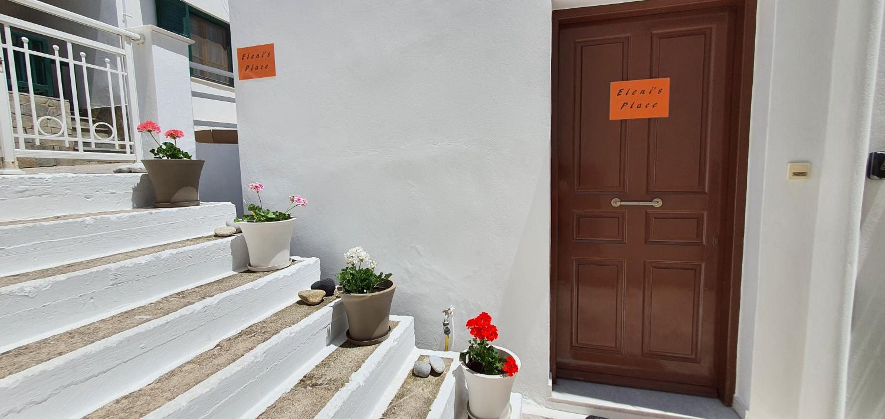 Eleni's Place photo 4