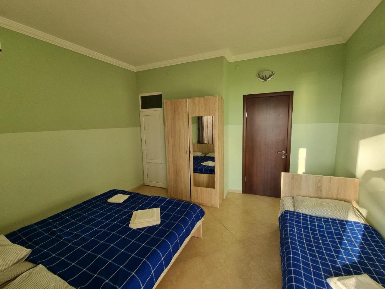 Photo 46