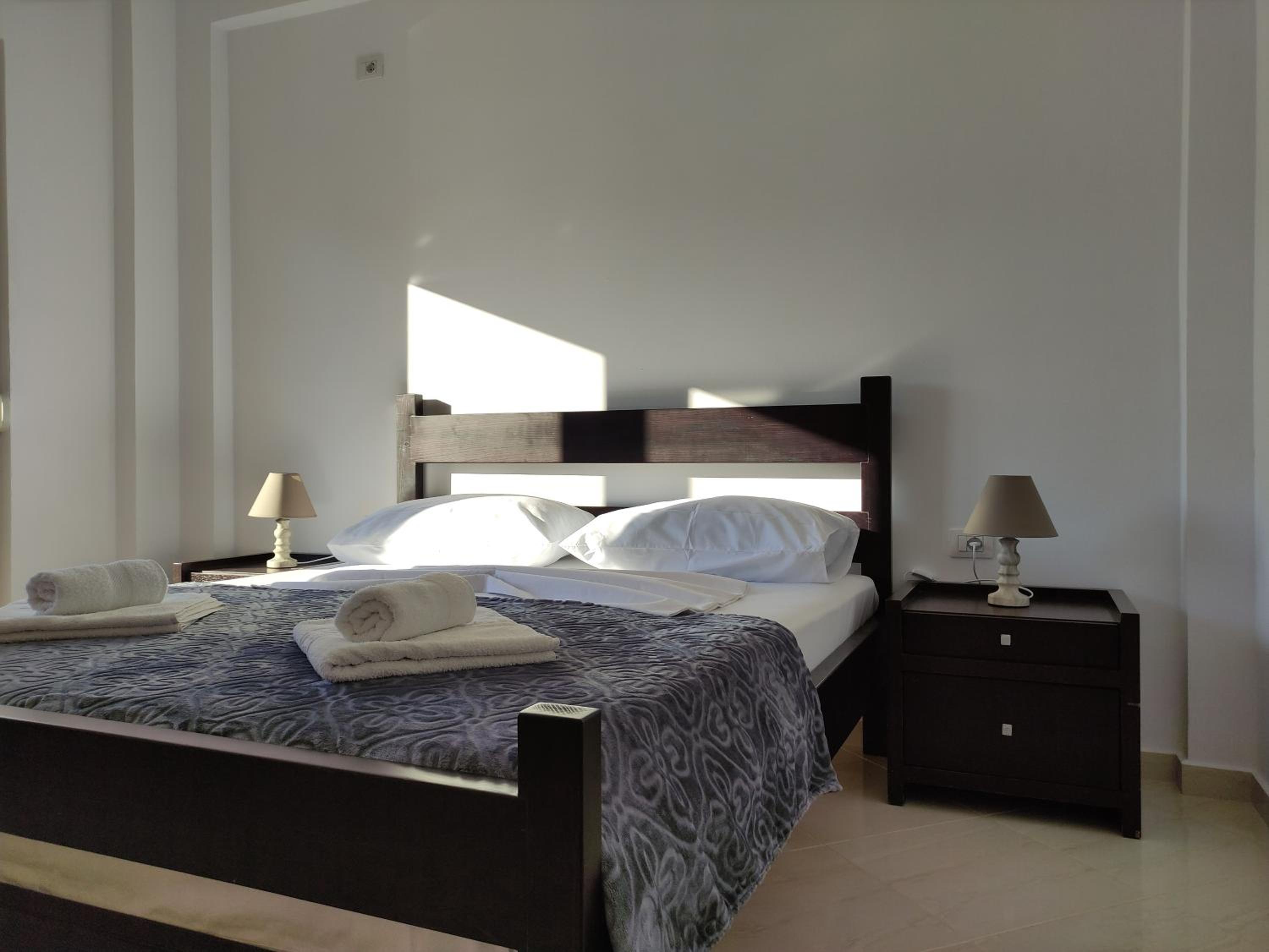 Ionia Apartments