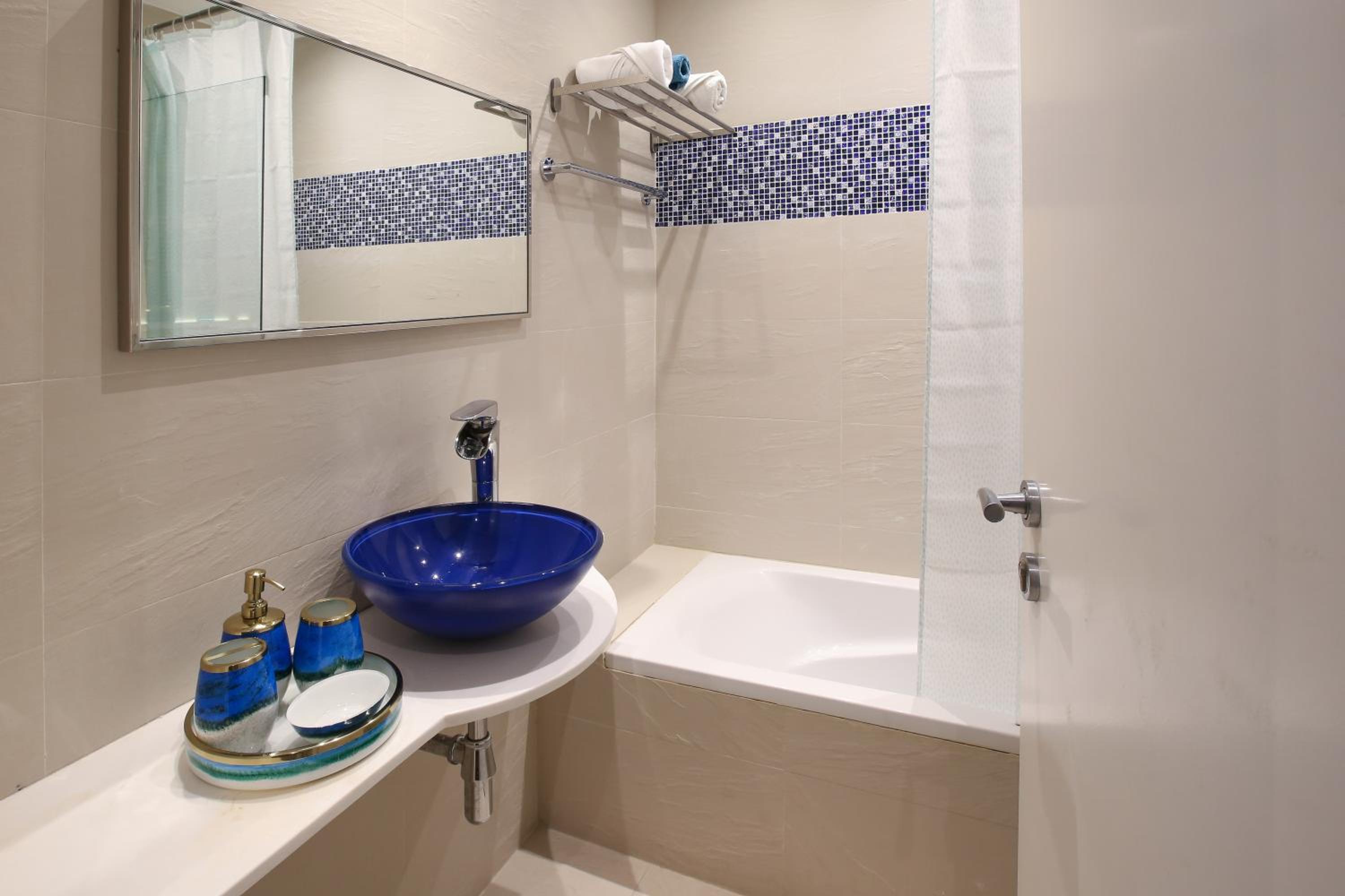 Trident Grand Residence - Luxury 2BR Marina and Sea View