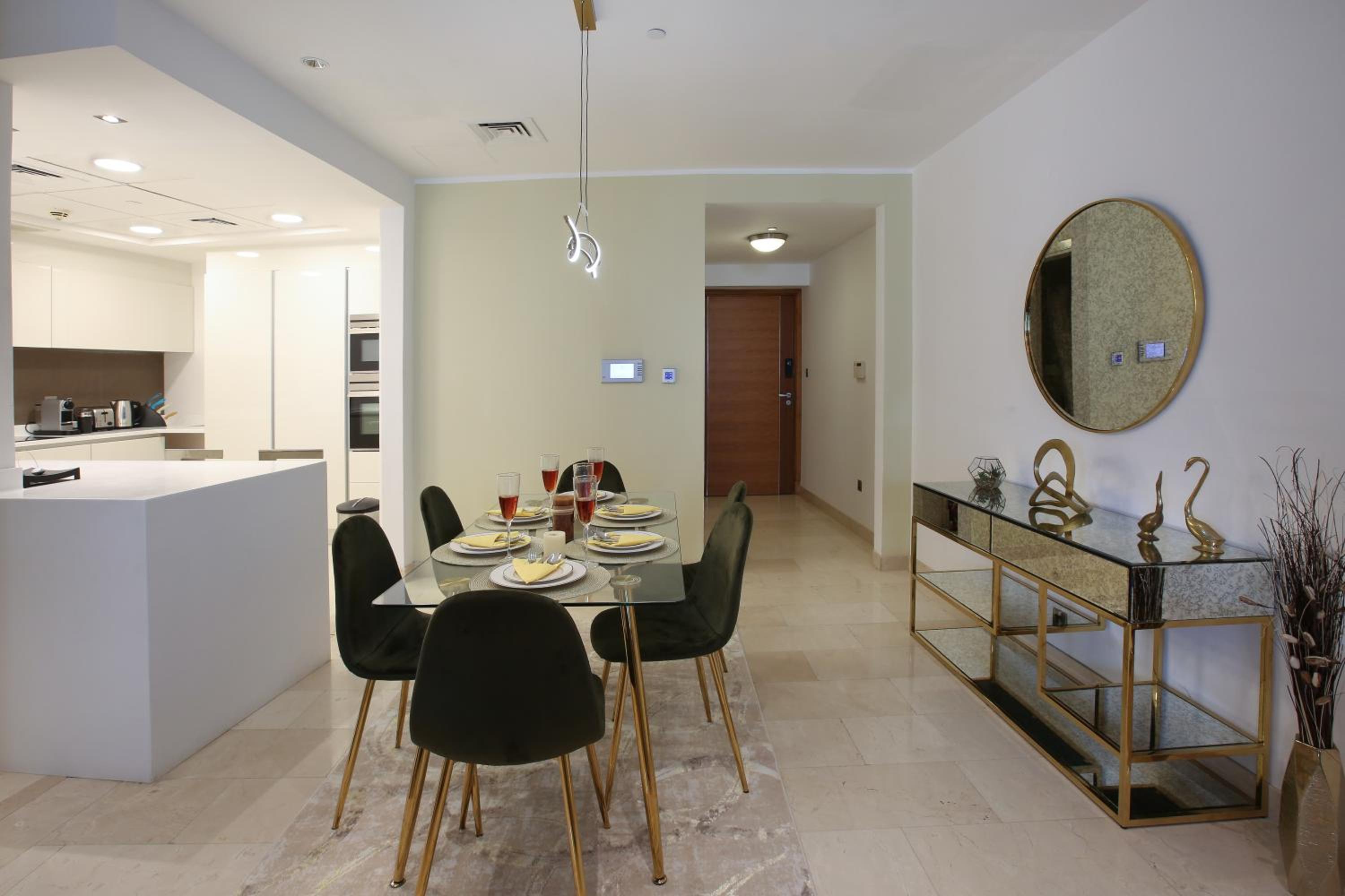 Trident Grand Residence - Luxury 2BR Marina and Sea View