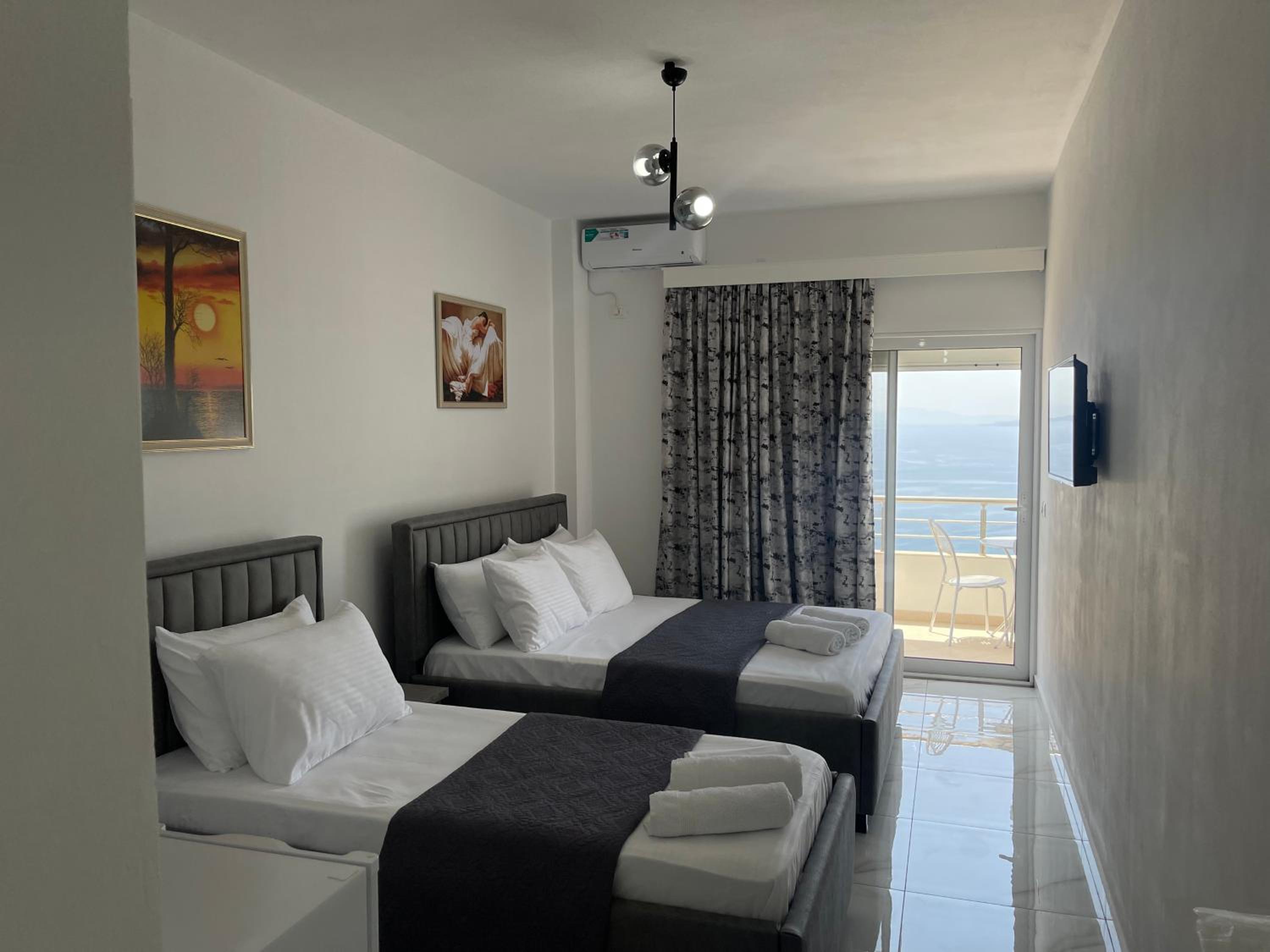 Marsal Apartments photo 4