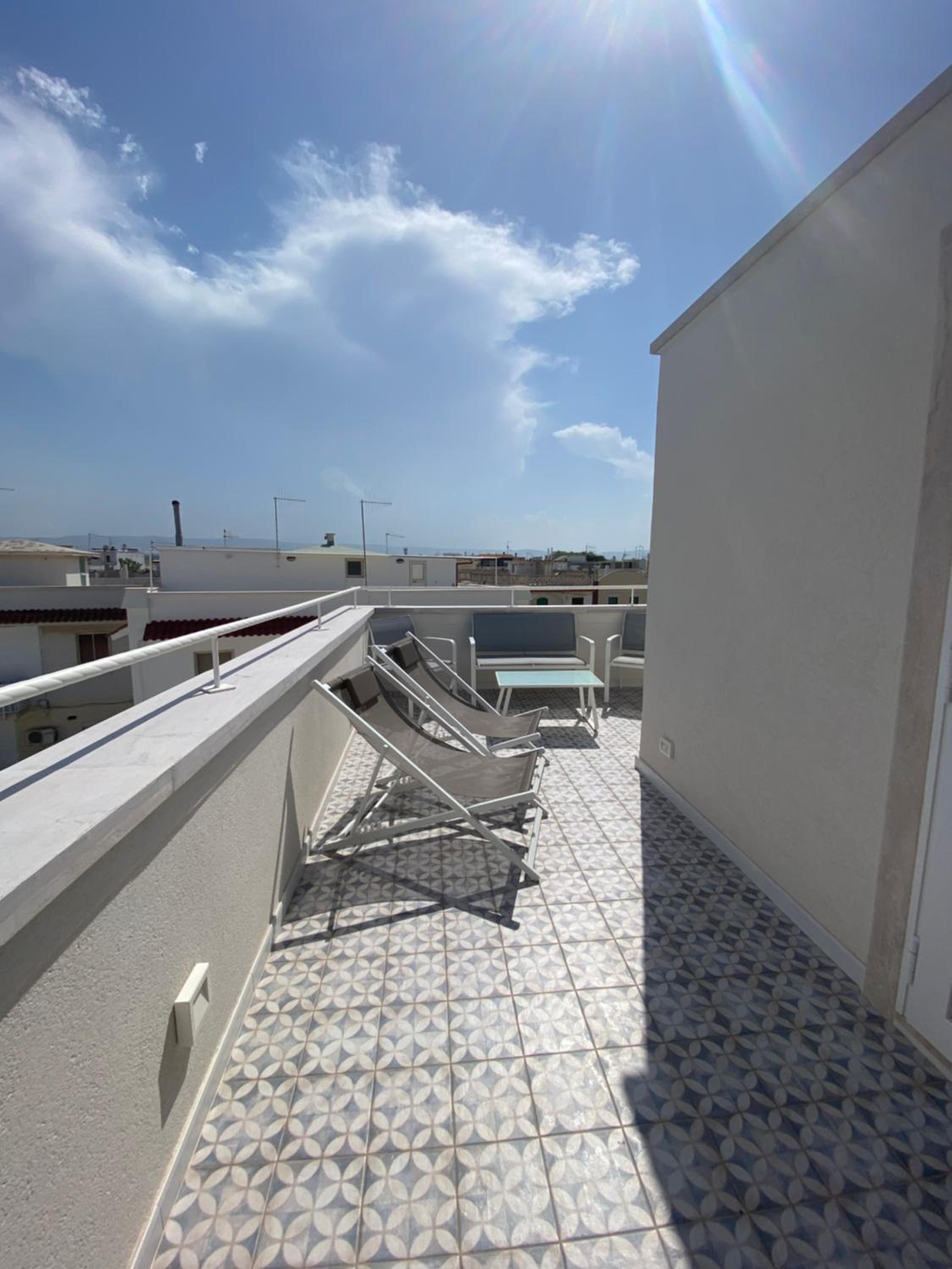SOTTO IL FARO view 4
