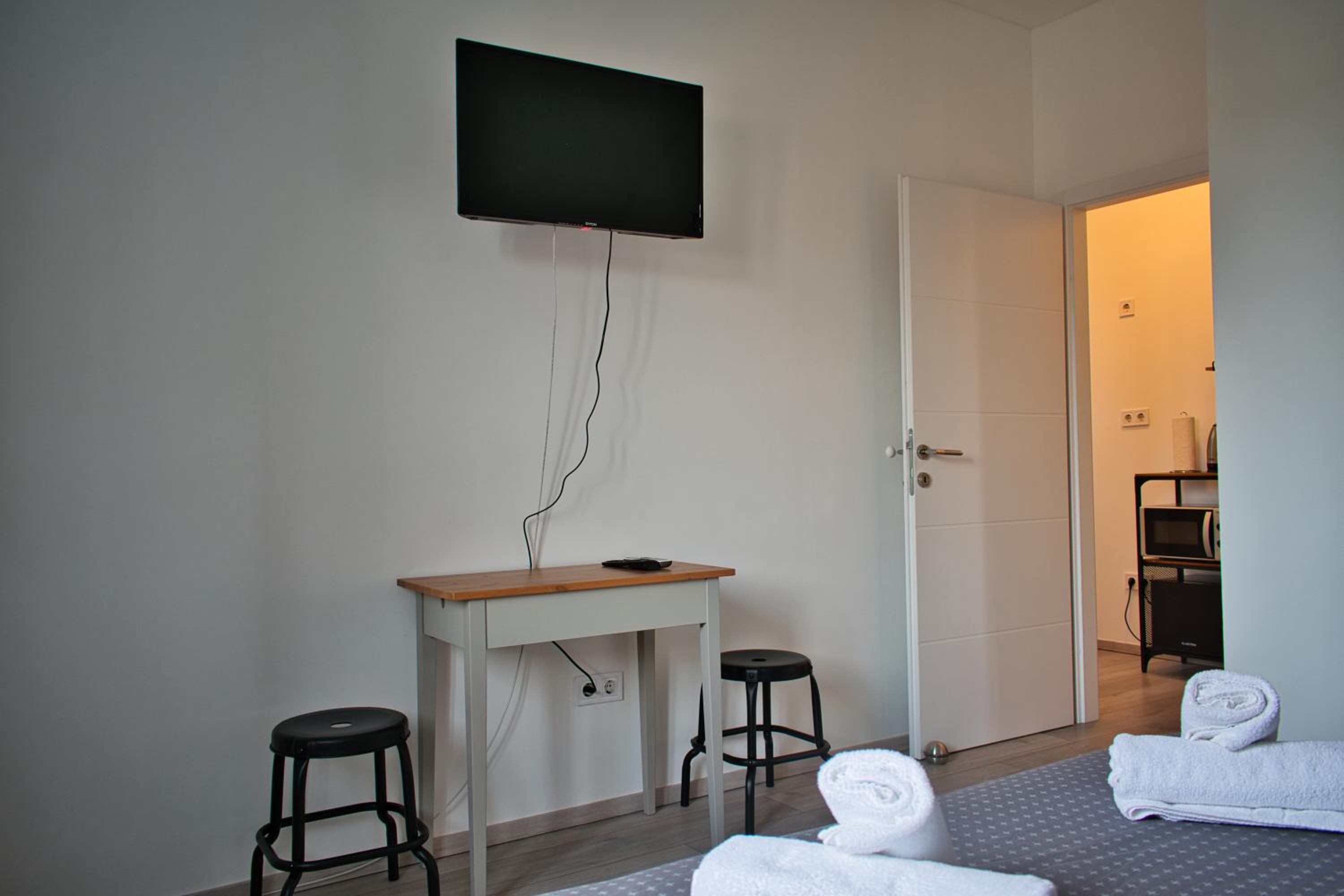 Apartments and Rooms B&B