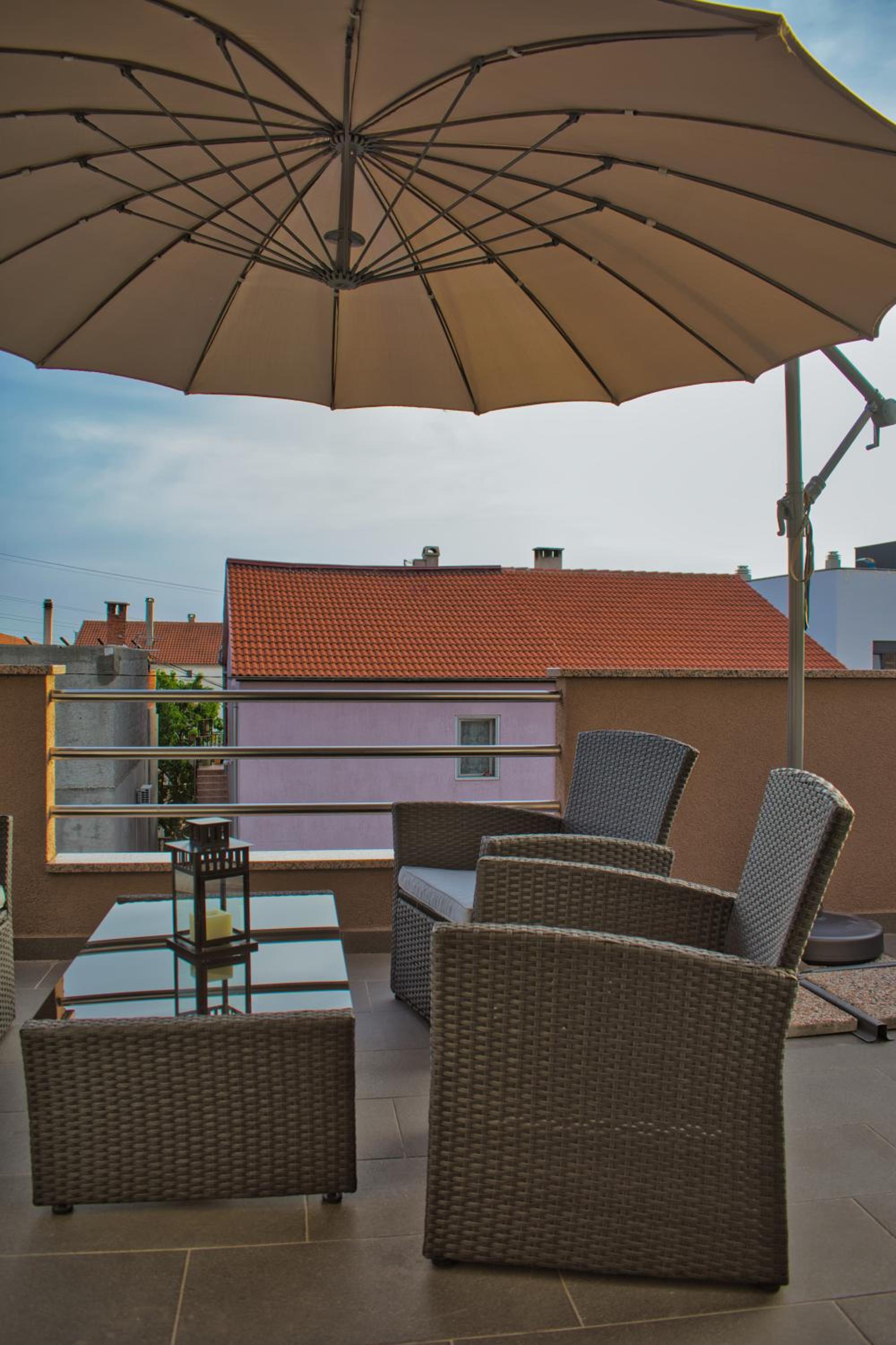 Apartments and Rooms B&B view 3