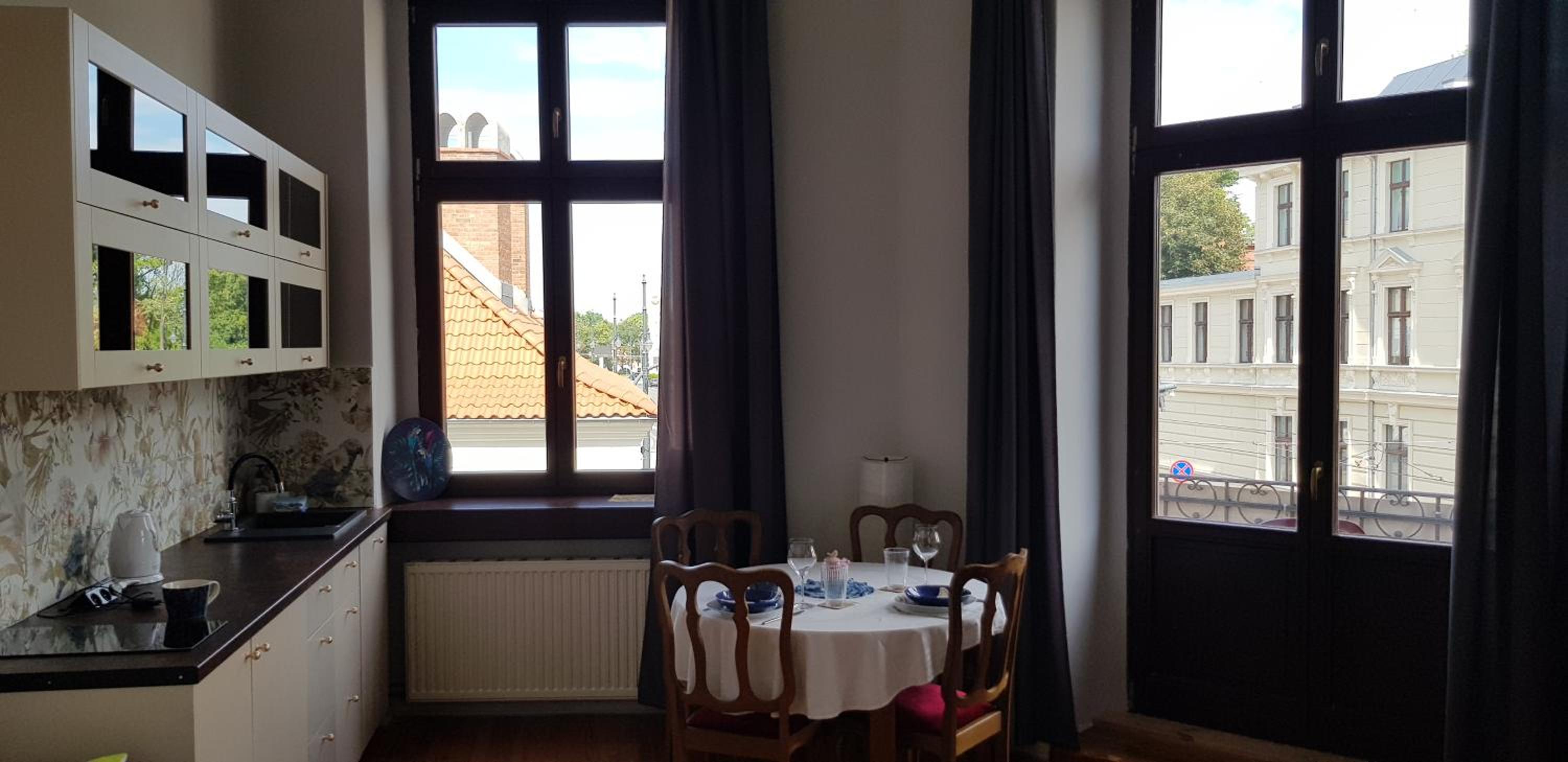 Astronomiczny apartament , mieszkanie 2 pokojowe. Parking. view 5