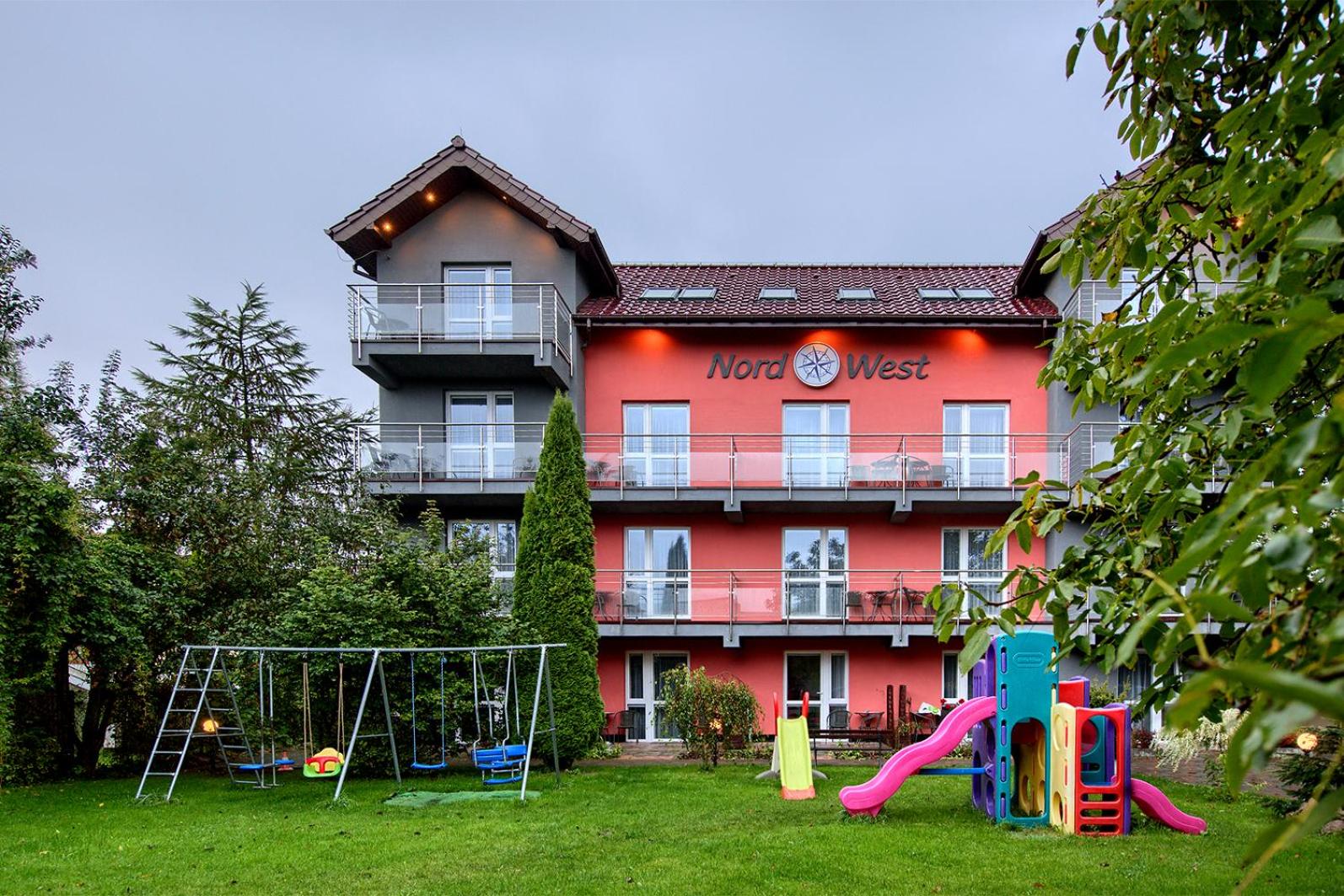 Nord-West i restauracja Tawerna Kubryk