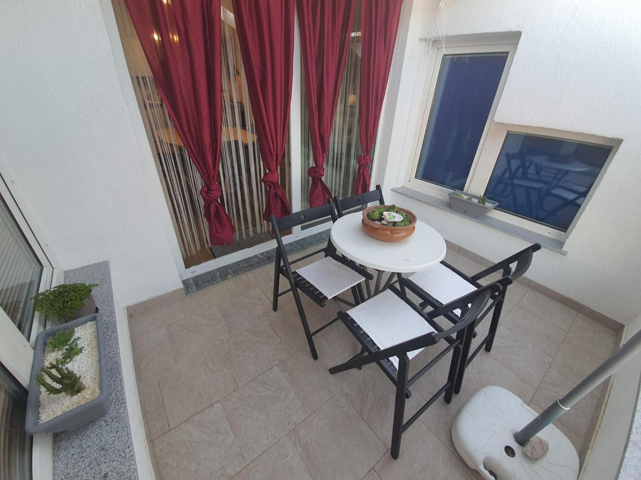 Apartment D free parking & wifi, walking distance to centrum