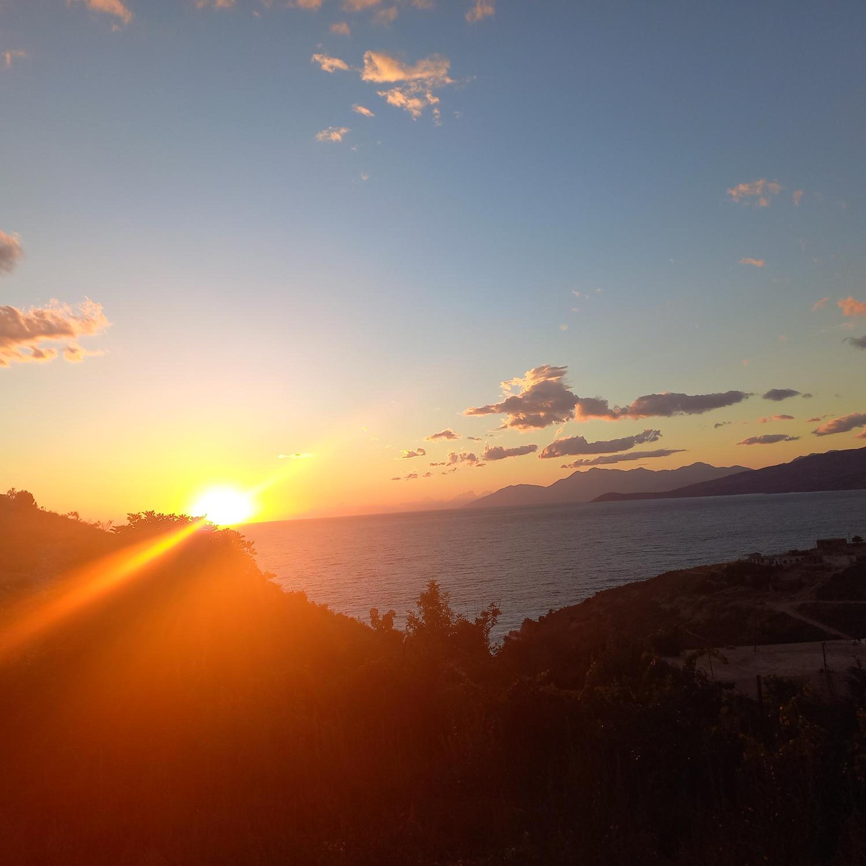 Emiljano Seaview