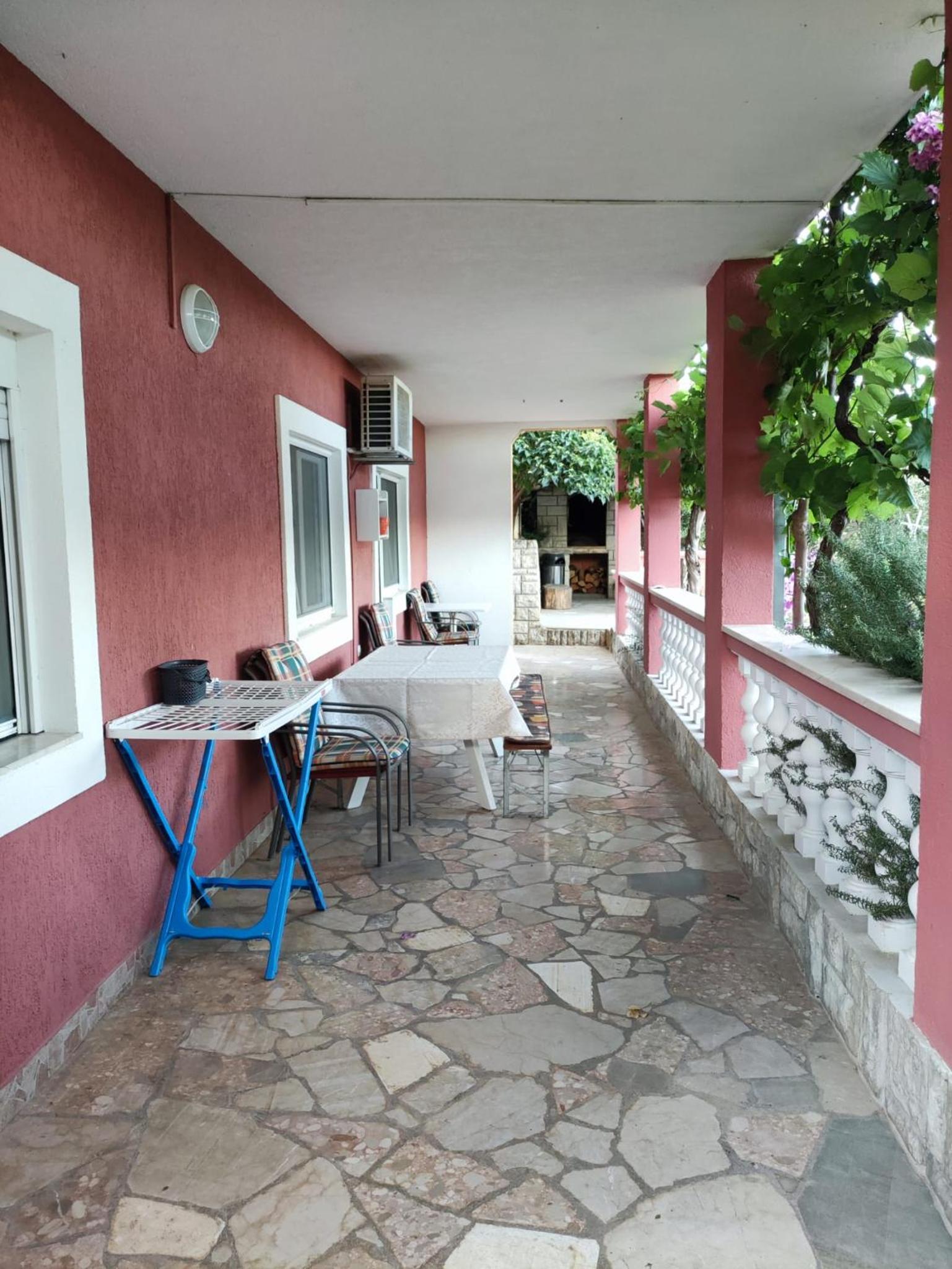 Photo 37