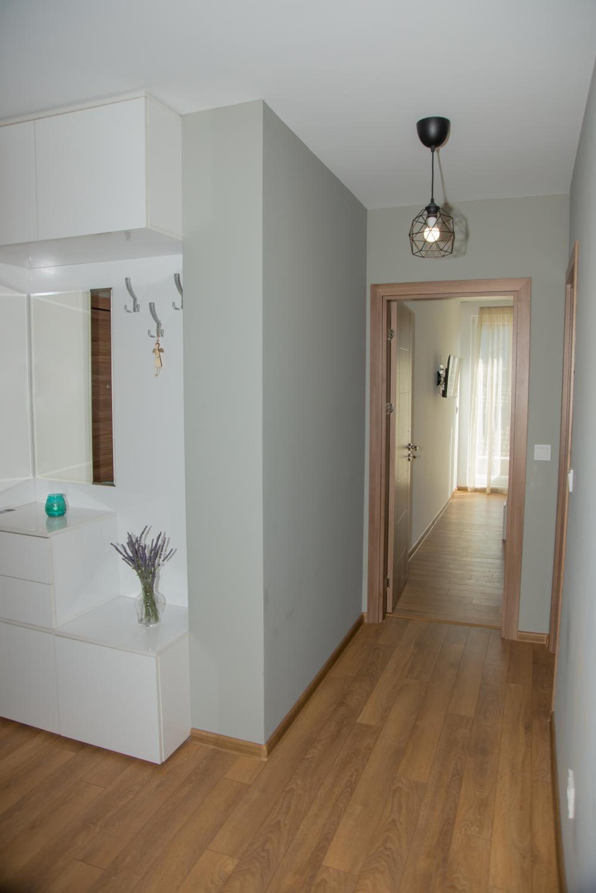 Intense Apartment