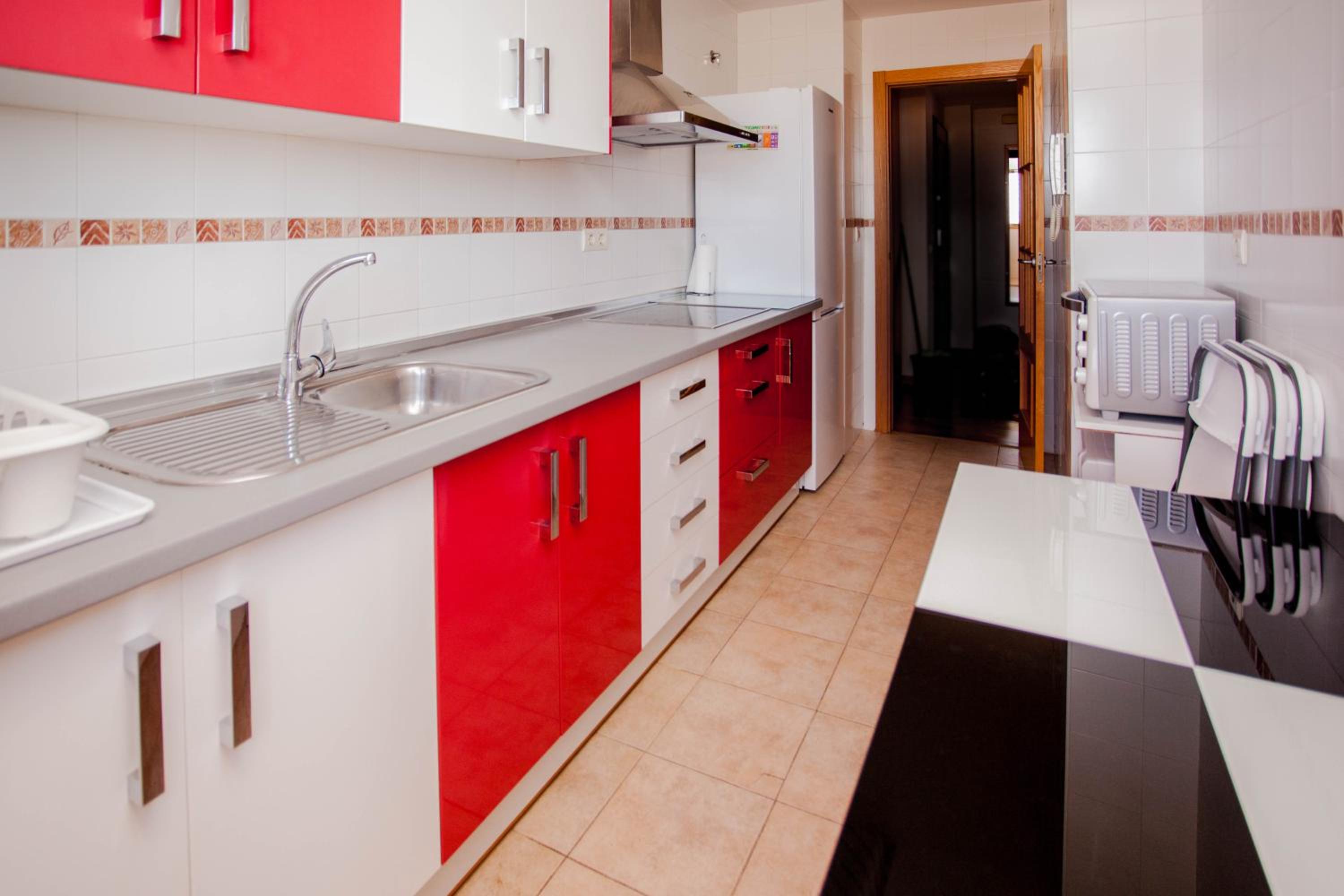 Apartamento Teatinos, Metro, Free Parking & Pool