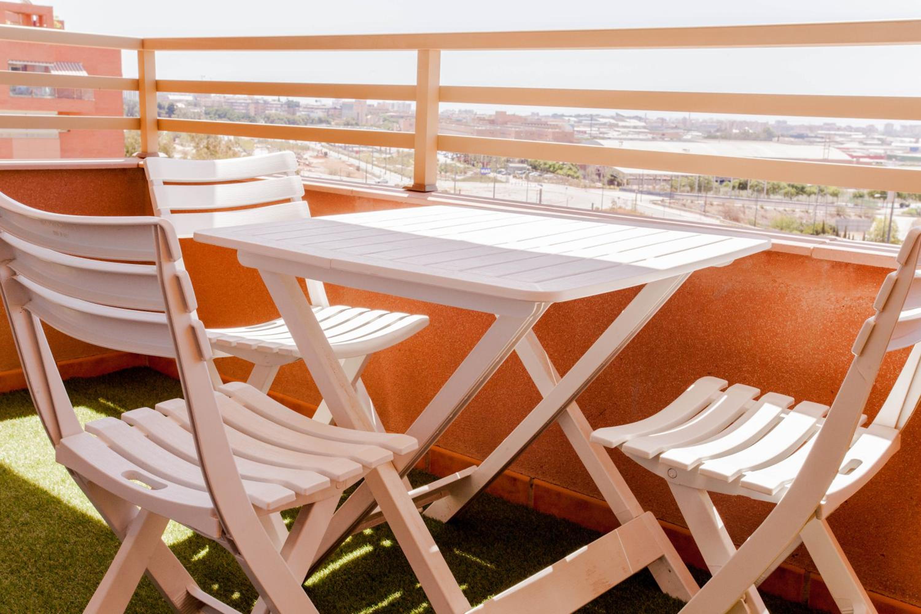 Apartamento Teatinos, Metro, Free Parking & Pool