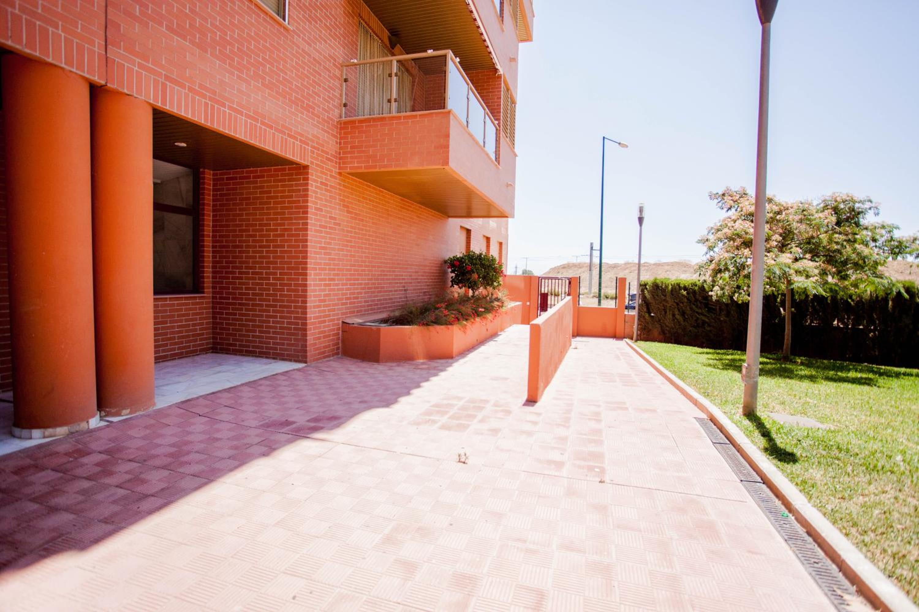 Apartamento Teatinos, Metro, Free Parking & Pool