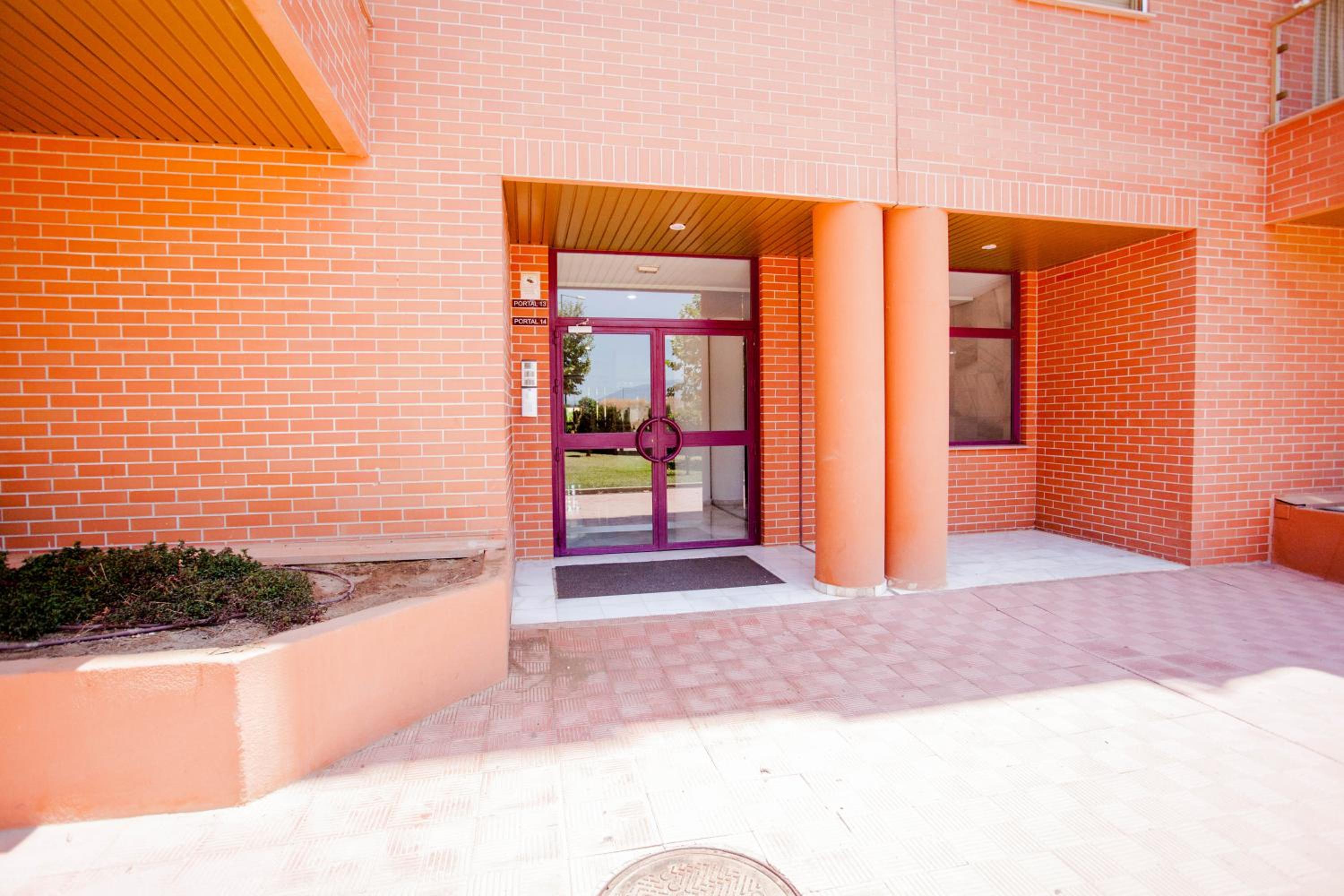 Apartamento Teatinos, Metro, Free Parking & Pool