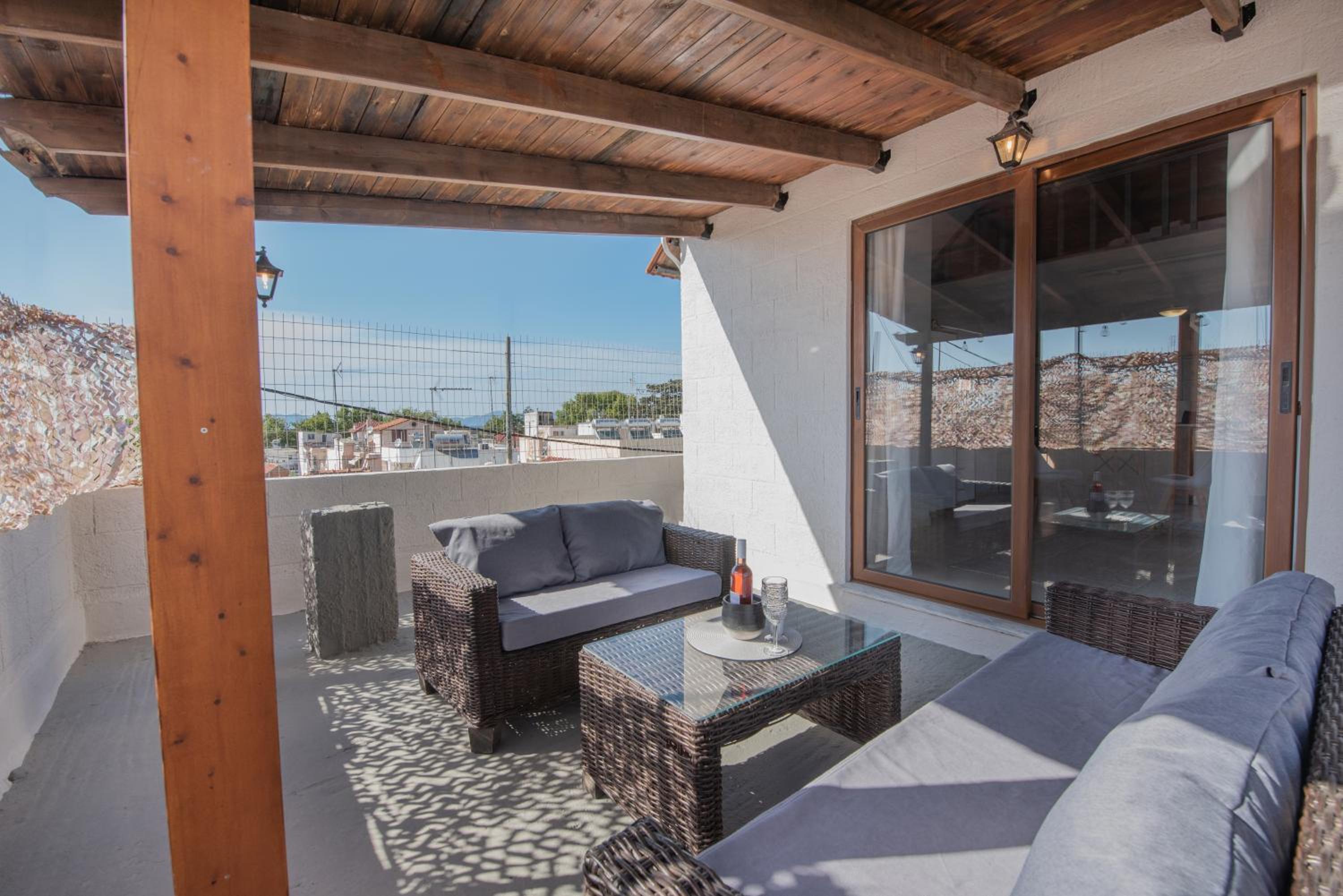 Cozy Loft with Private Terrace