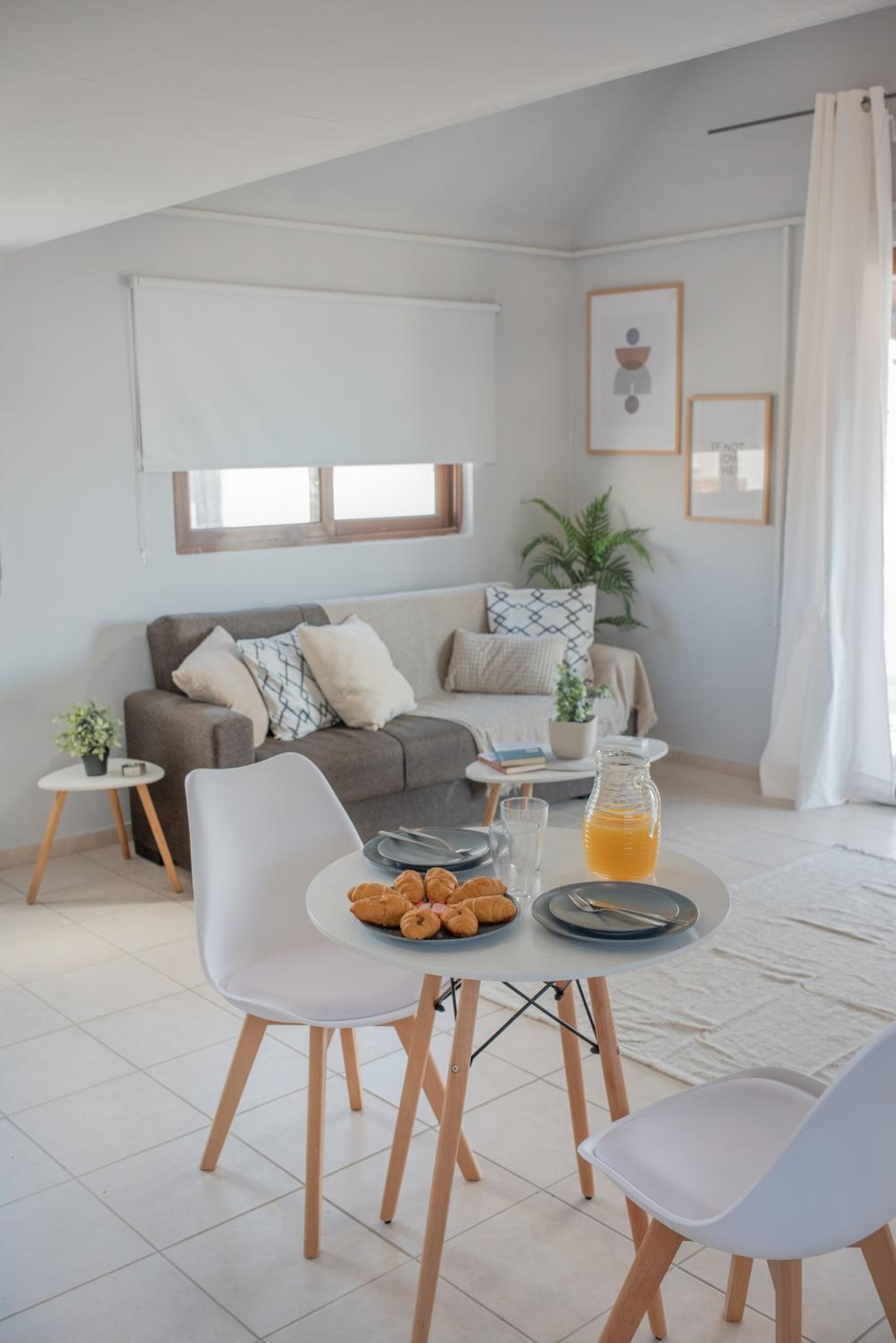 Cozy Loft with Private Terrace