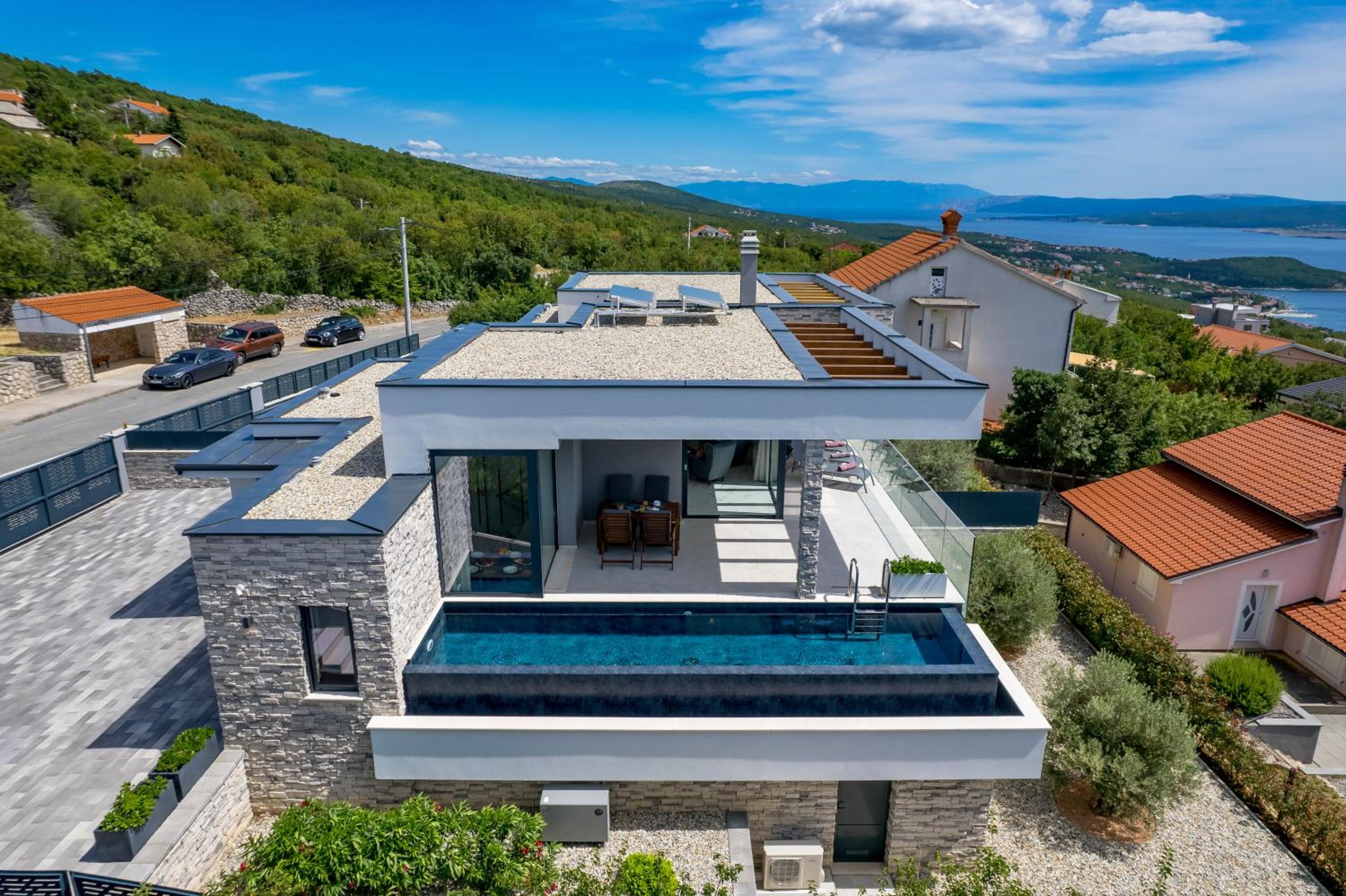 House7E photo 3