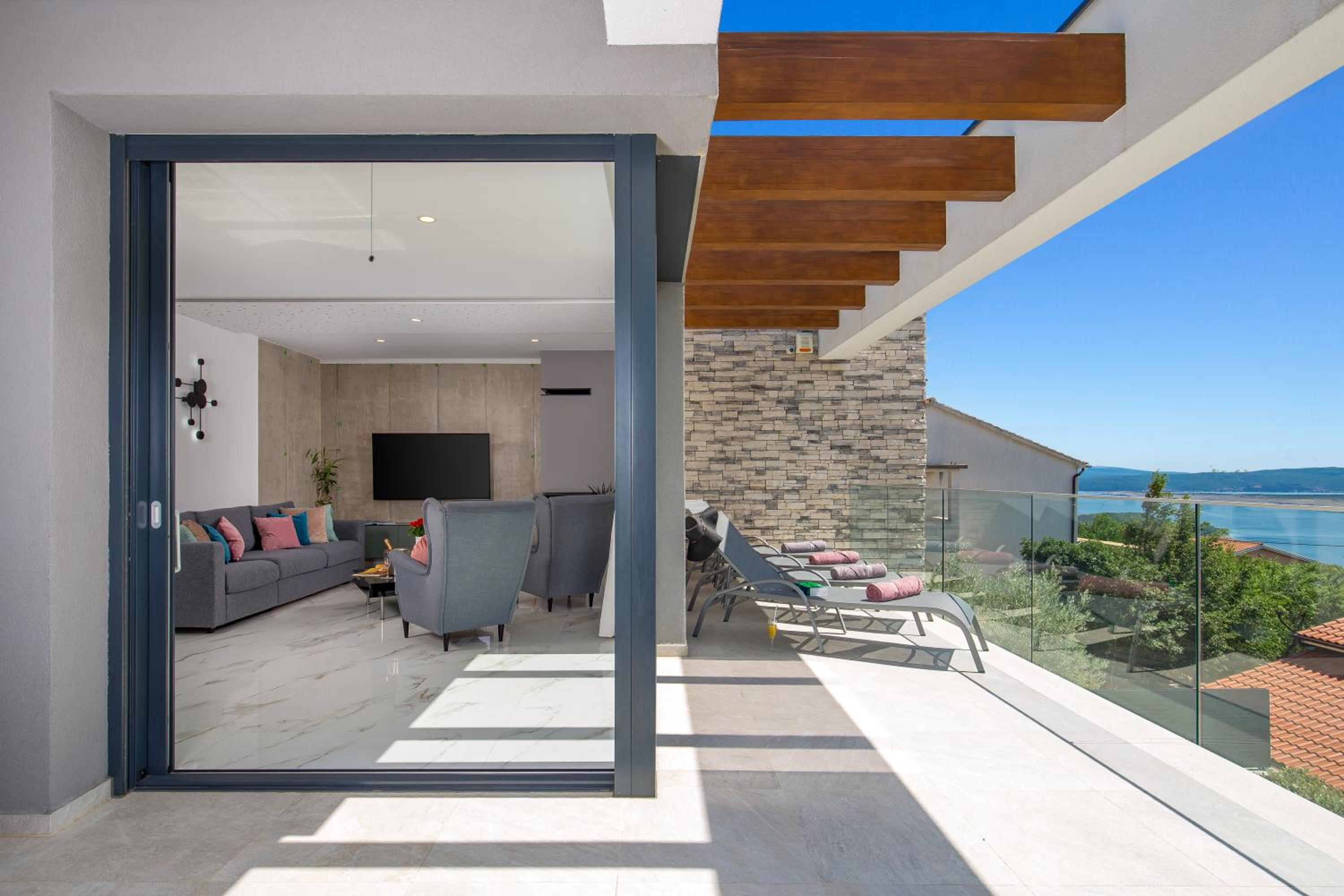 House7E photo 4