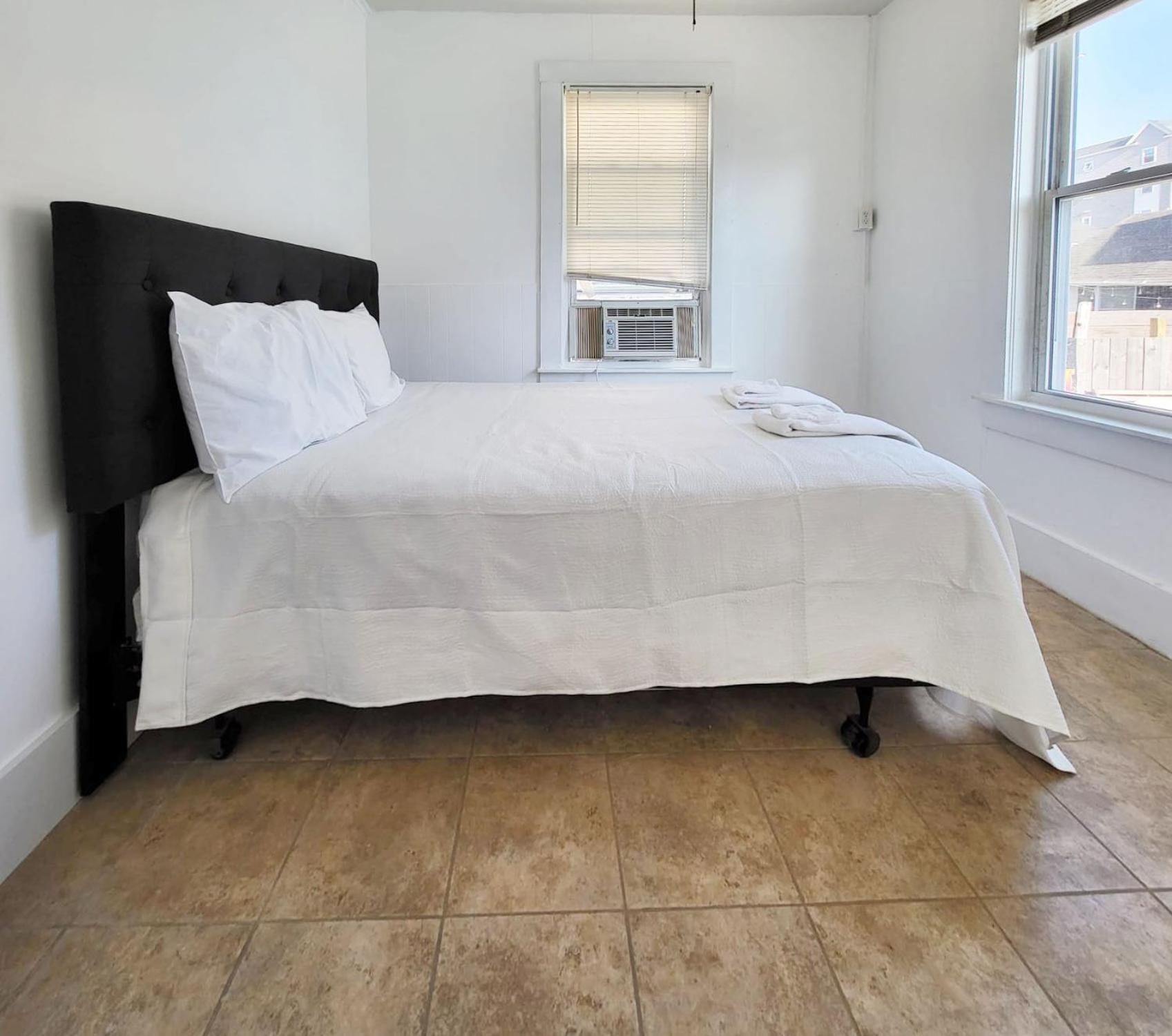 7 Beachside inn - Property Image 14