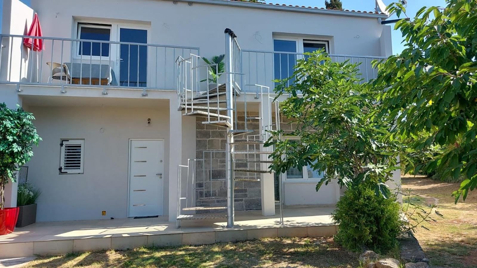 Holiday home Radmila view 2